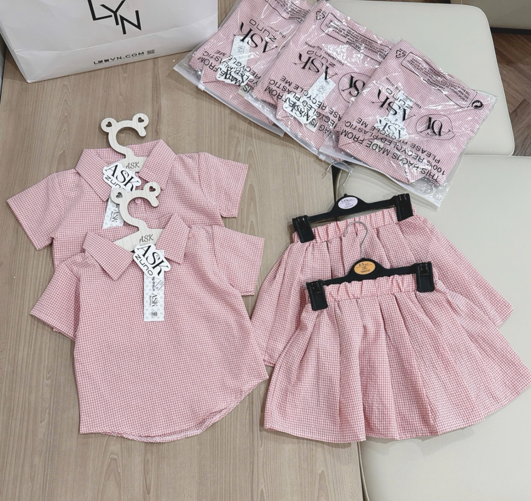 G630 - SET BÉ GÁI KẺ CARO HỒNG ÁO SƠ MI CVAY