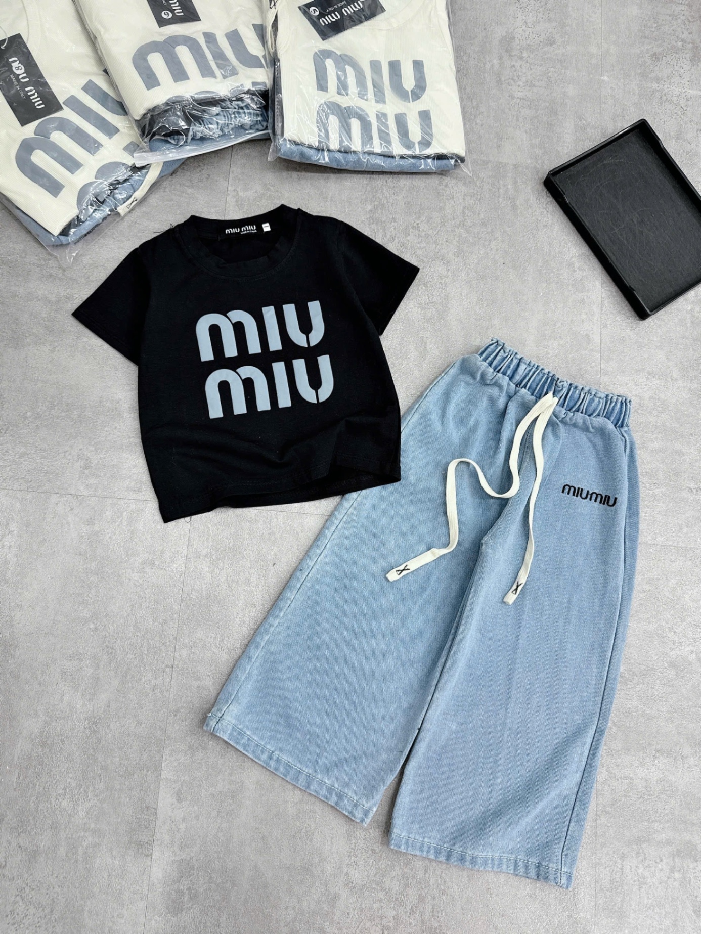 G631 - SET BÉ GÁI 3CT ÁO MIUMIU QUẦN BÒ SUÔNG