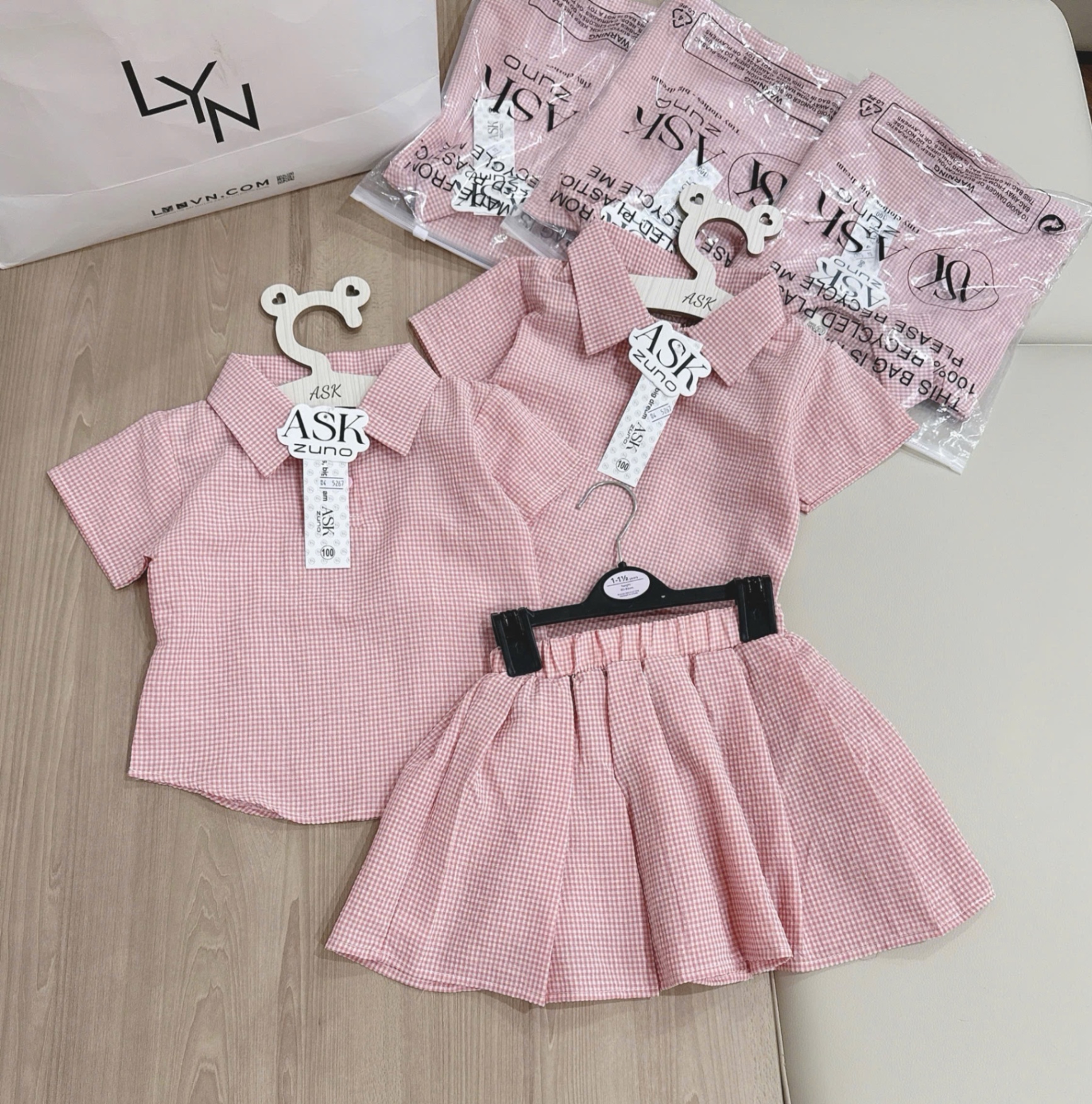 G630 - SET BÉ GÁI KẺ CARO HỒNG ÁO SƠ MI CVAY