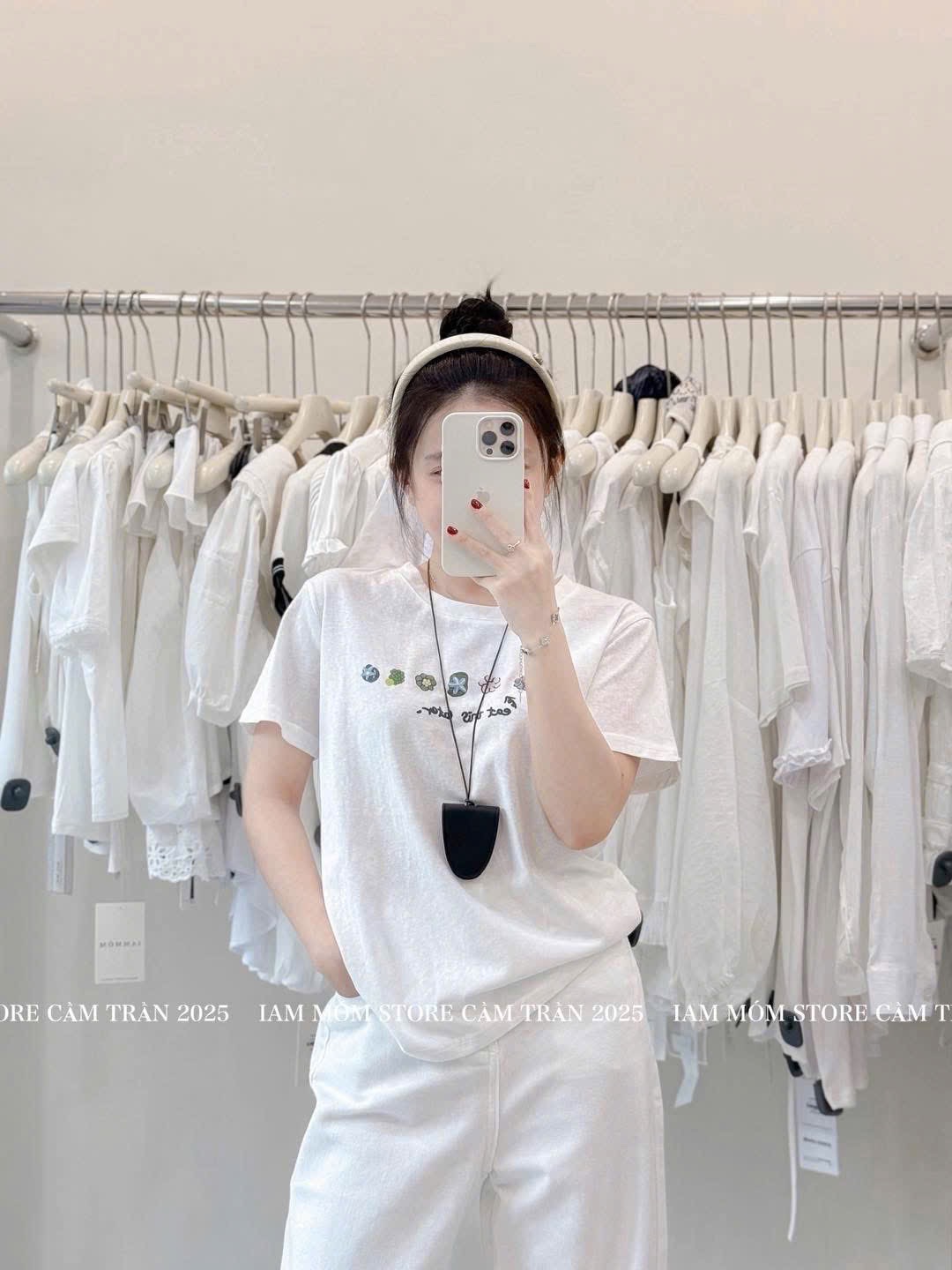 ANU237 - ÁO PHÔNG NỮ TRẮNG XƯỢC HOA