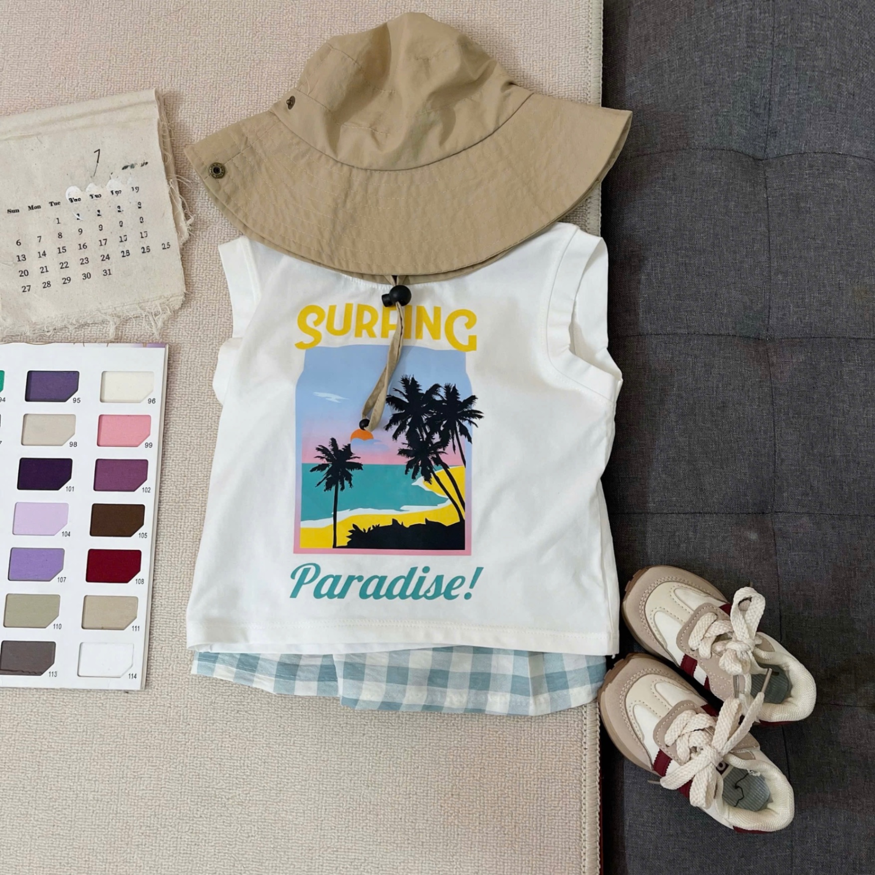 T737 - SET 2 BỘ ĐÙI BÉ TRAI BA LỖ TRẮNG CÂY DỪA SURFING