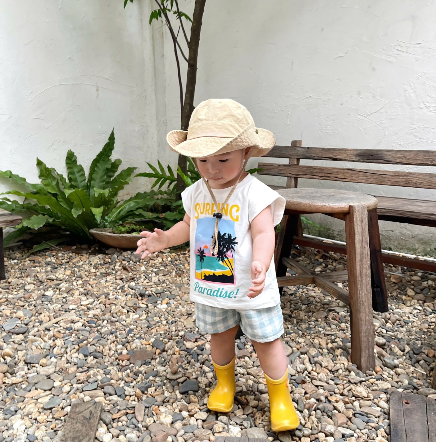 T737 - SET 2 BỘ ĐÙI BÉ TRAI BA LỖ TRẮNG CÂY DỪA SURFING