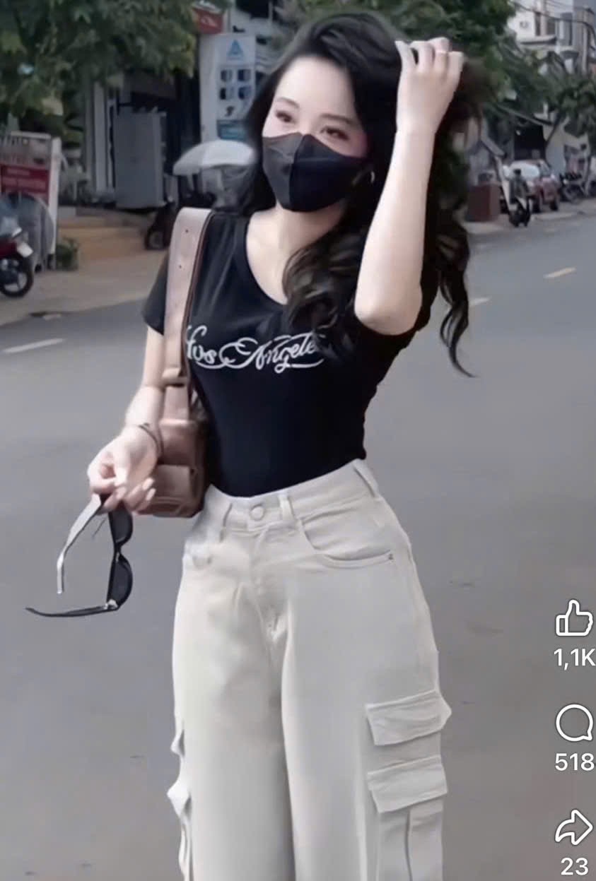 QNU606 - QUẦN JEANS SUÔNG TÚI HỘP 2M