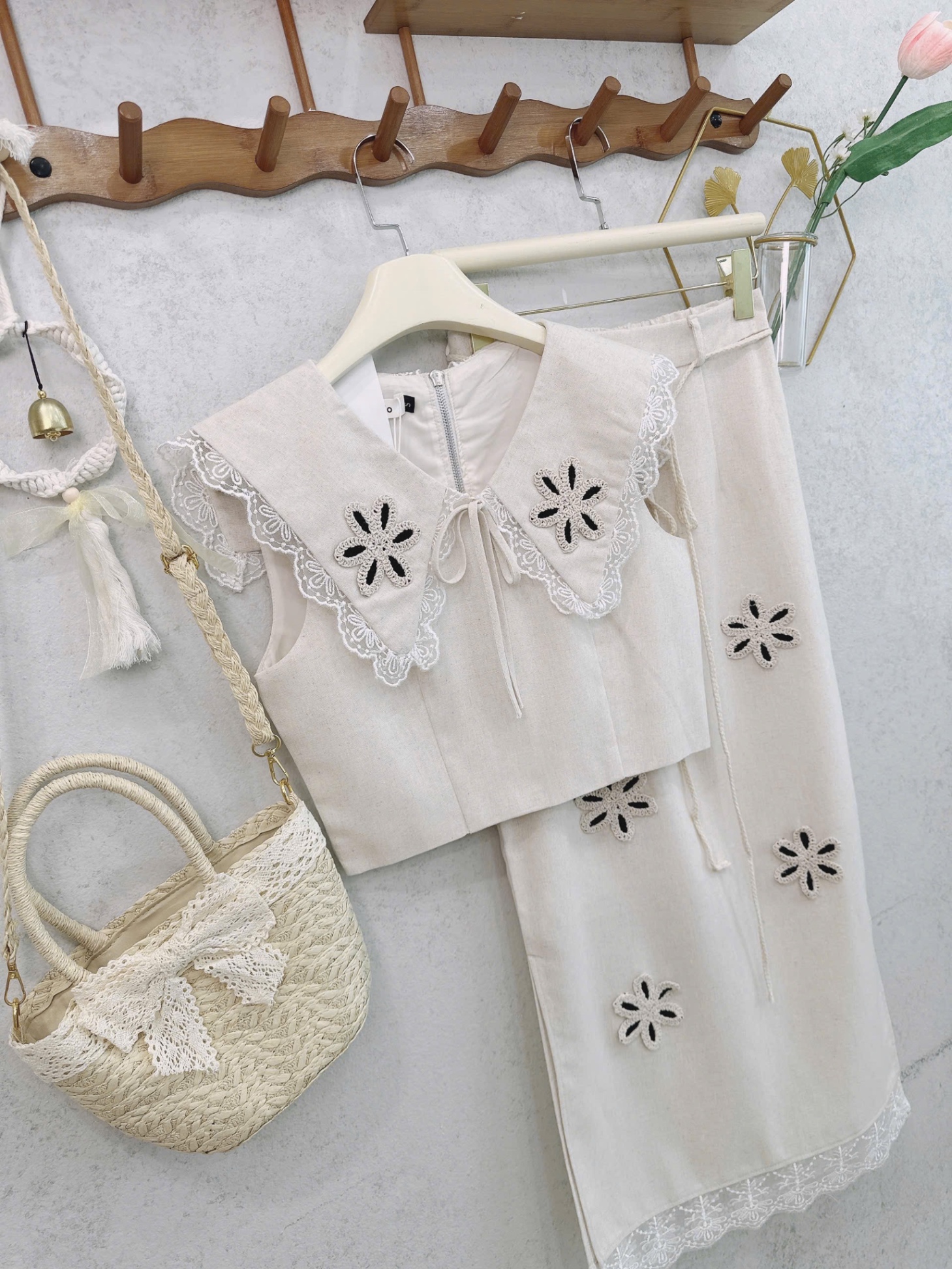 S093 - SET LIEN CỔ REN THÊU HOA NỔI CVAY XẺ
