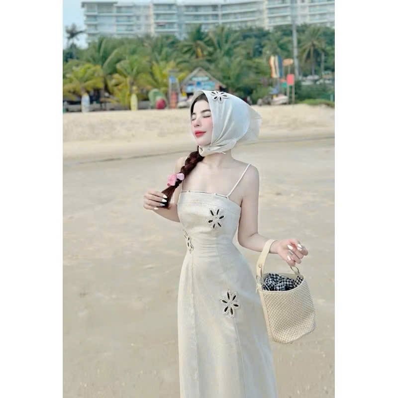 V476 - VÁY BE 2S CÚP NGỰC THÊU HOA NỔI