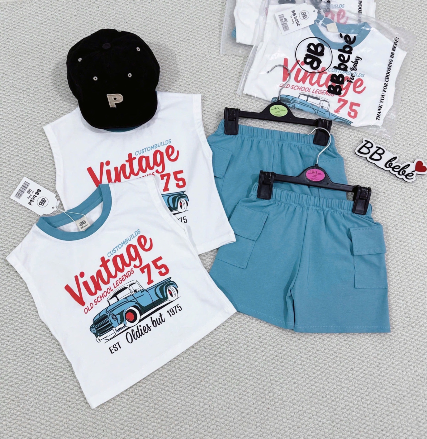 T765 - BỘ ĐÙI BÉ TRAI ÁO BA LỖ TRẮNG Vintage 75 QUẦN XANH