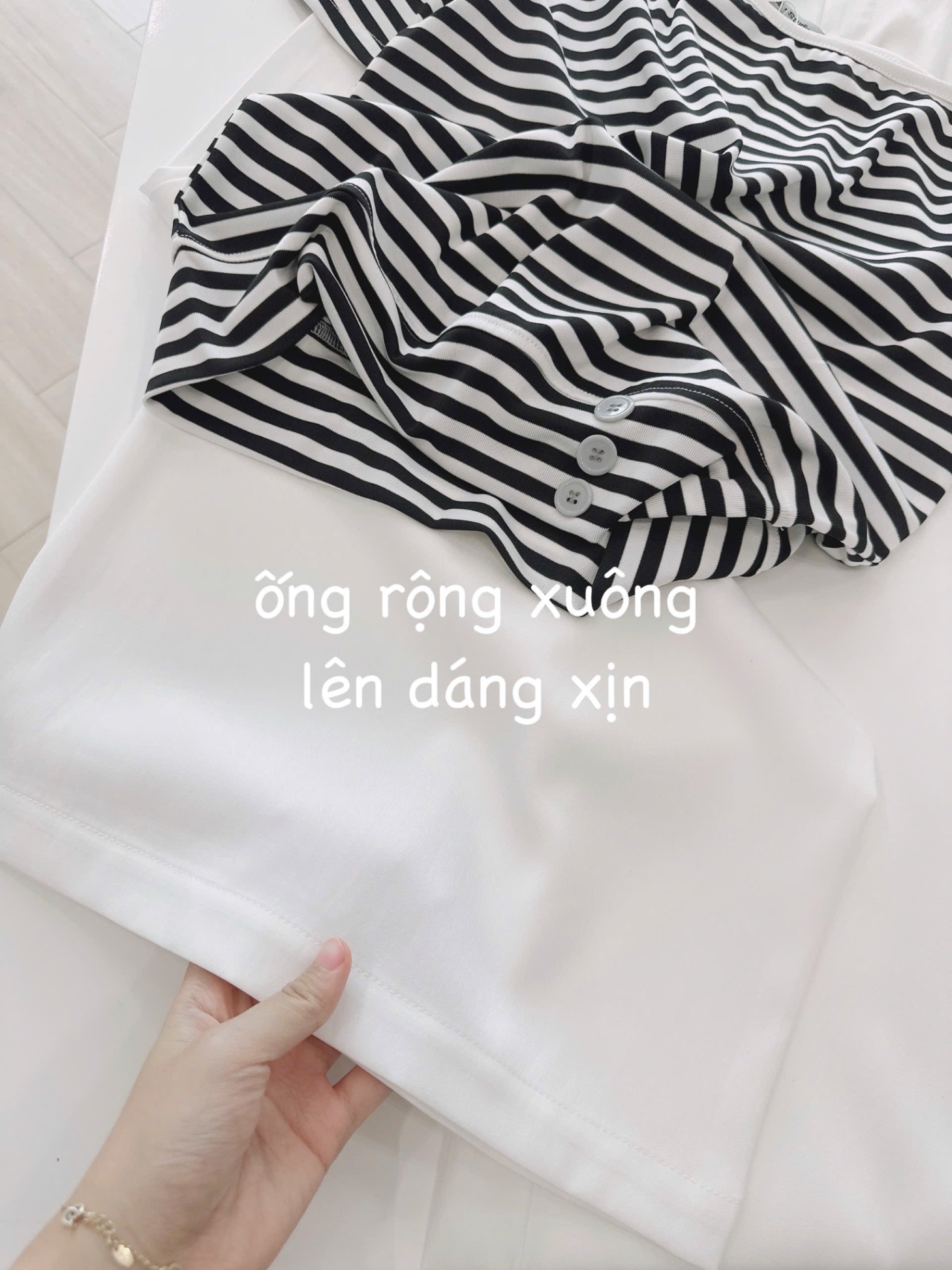 S122 - SET ÁO KẺ NGANG TRỄ VAI MIX QUẦN SUÔNG TRẮNG