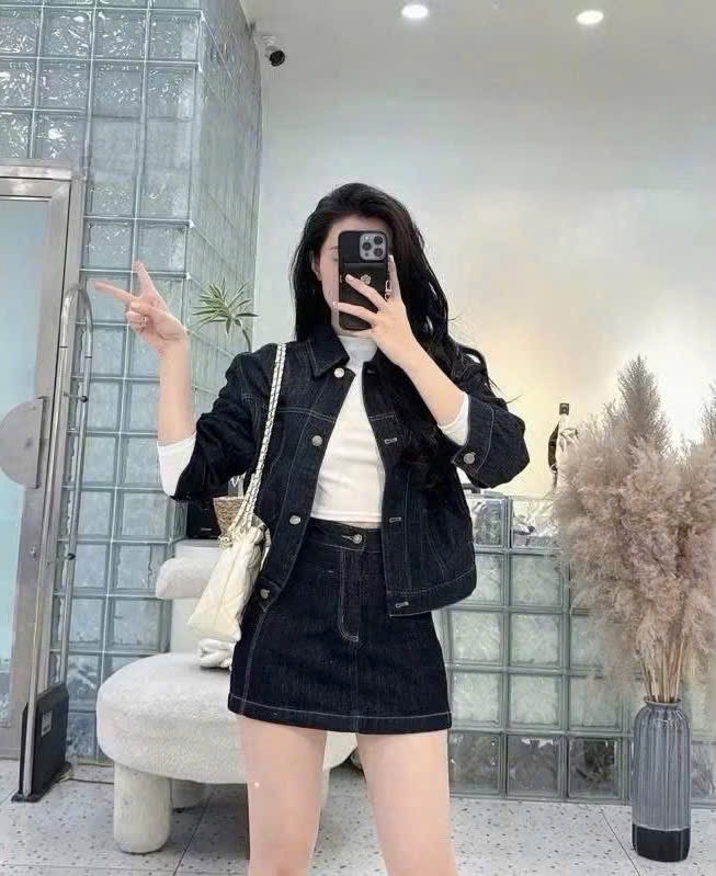ANU262 - ÁO KHOÁC BÒ NỮ MÀU ĐEN VIỀN CHỈ NỔI