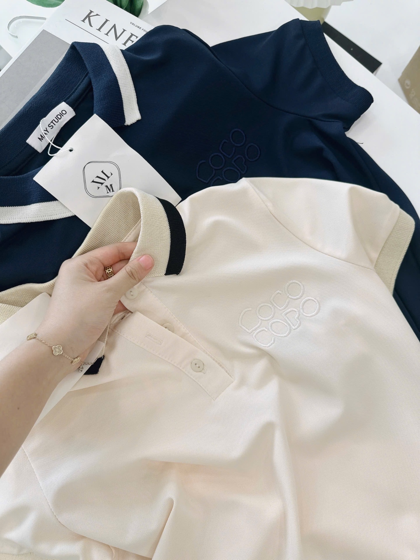 V483 - VÁY POLO NỮ SUÔNG XOÈ CỔ PHỐI