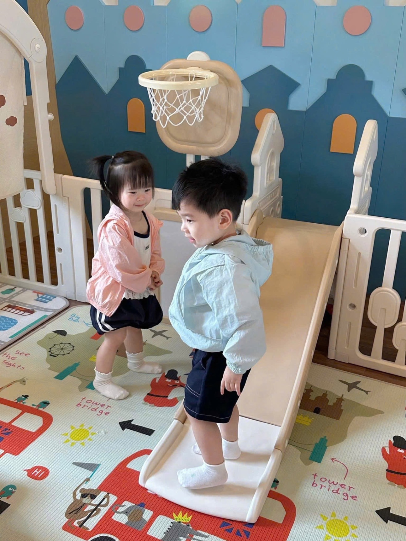 AB759 - ÁO KHOÁC GIÓ CHO BÉ MŨ LIỀN Smile