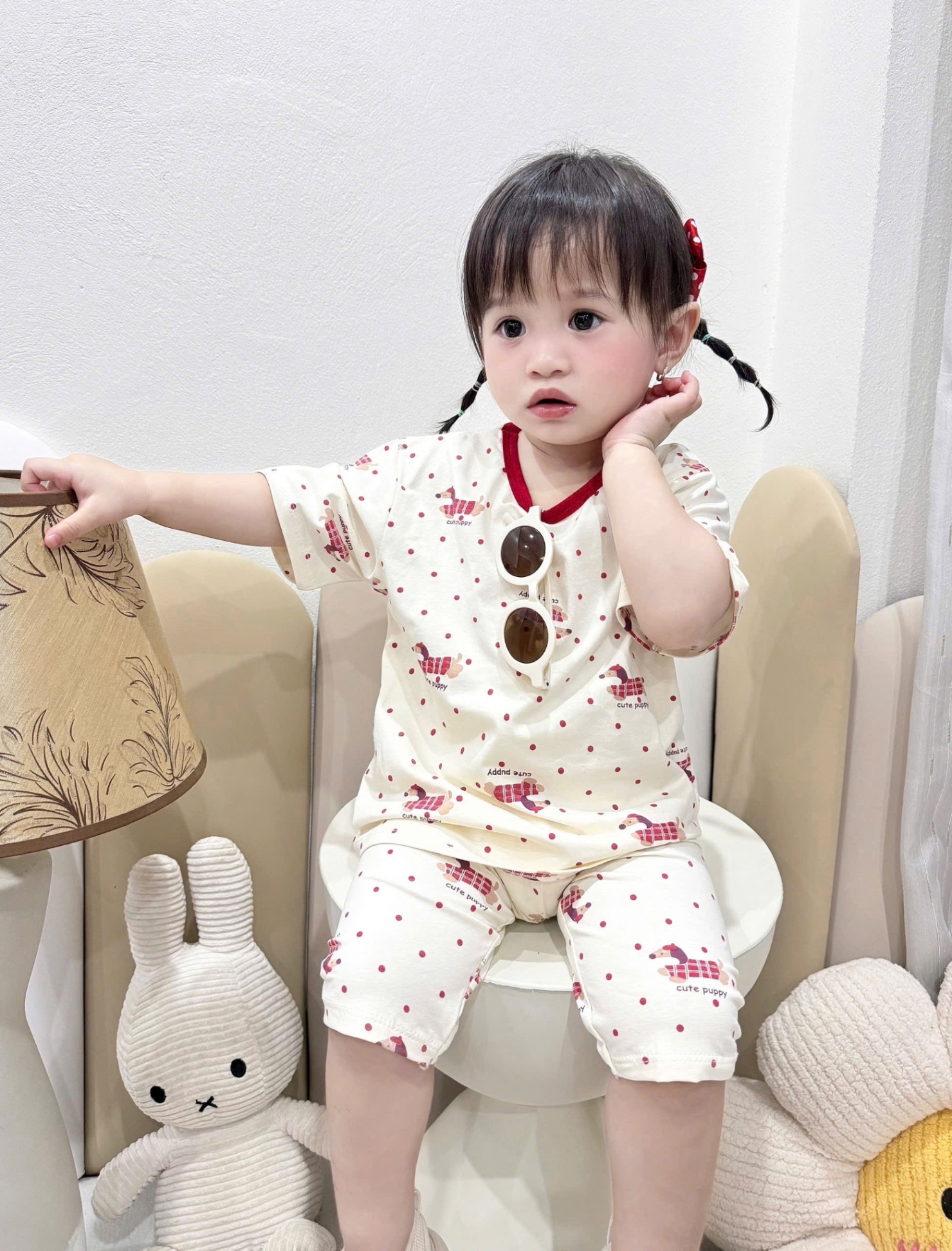 G695 - SET 2 BỘ BÉ GÁI CHẤM BI CHÓ QUẦN NGỐ đỏ be