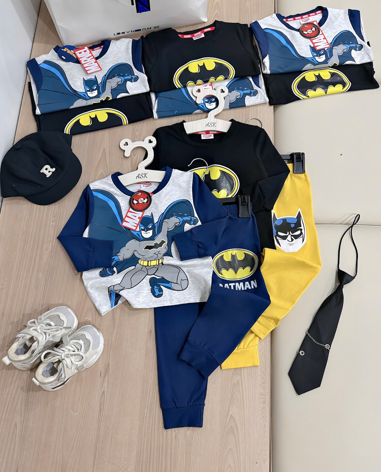 T842 - SET 2 BỘ BÉ TRAI DÀI TAY BATMAN PHỐI MÀU đen ghi