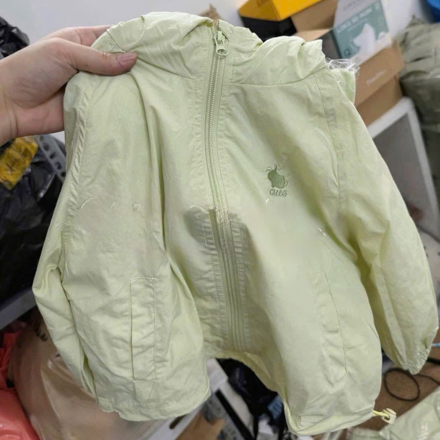 AB767 - ÁO KHOÁC GIÓ BÉ THÊU cute xanh cốm