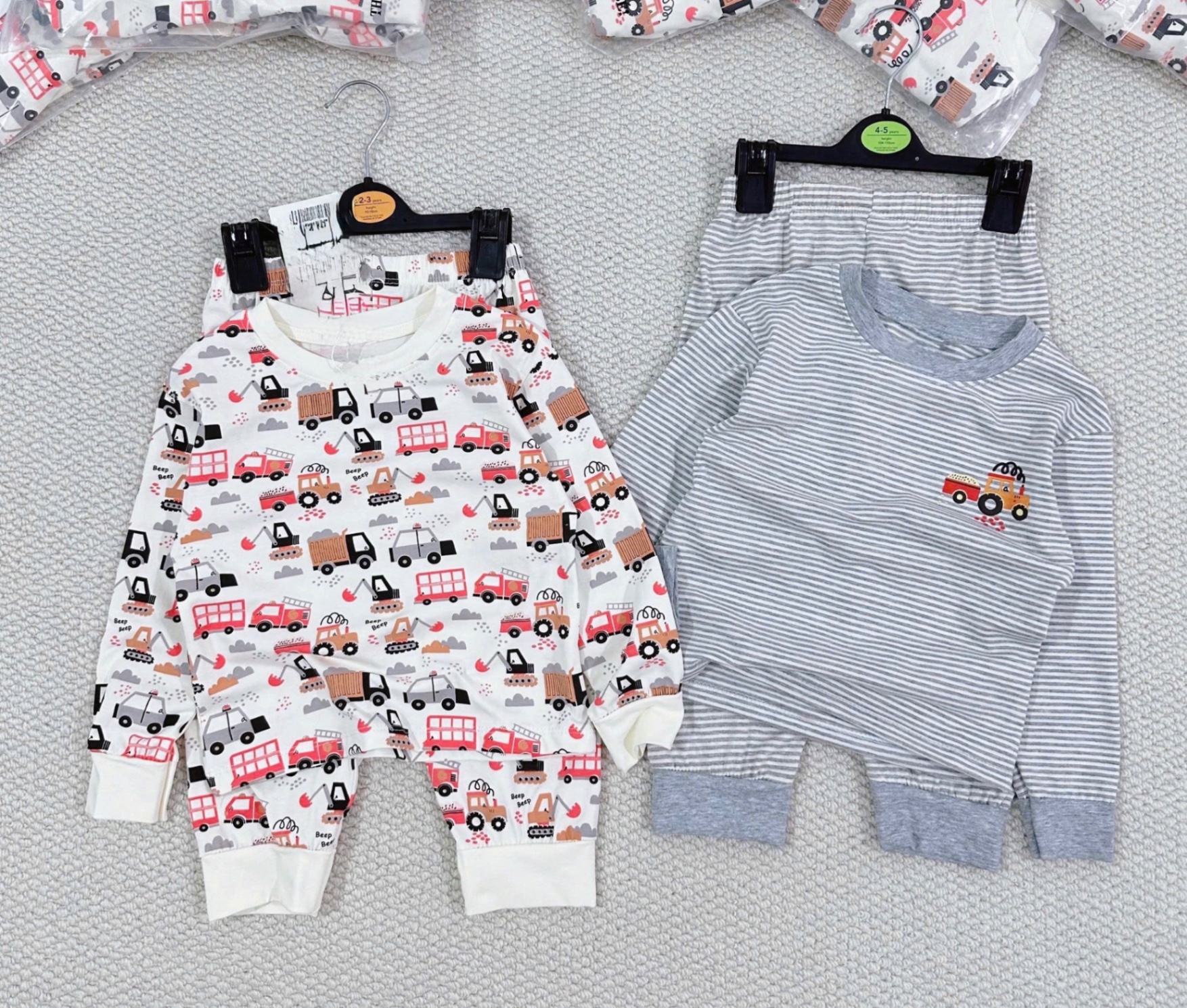 T856 - SET 2 BỘ BÉ TRAI DÀI TAY OTO kẻ trắng