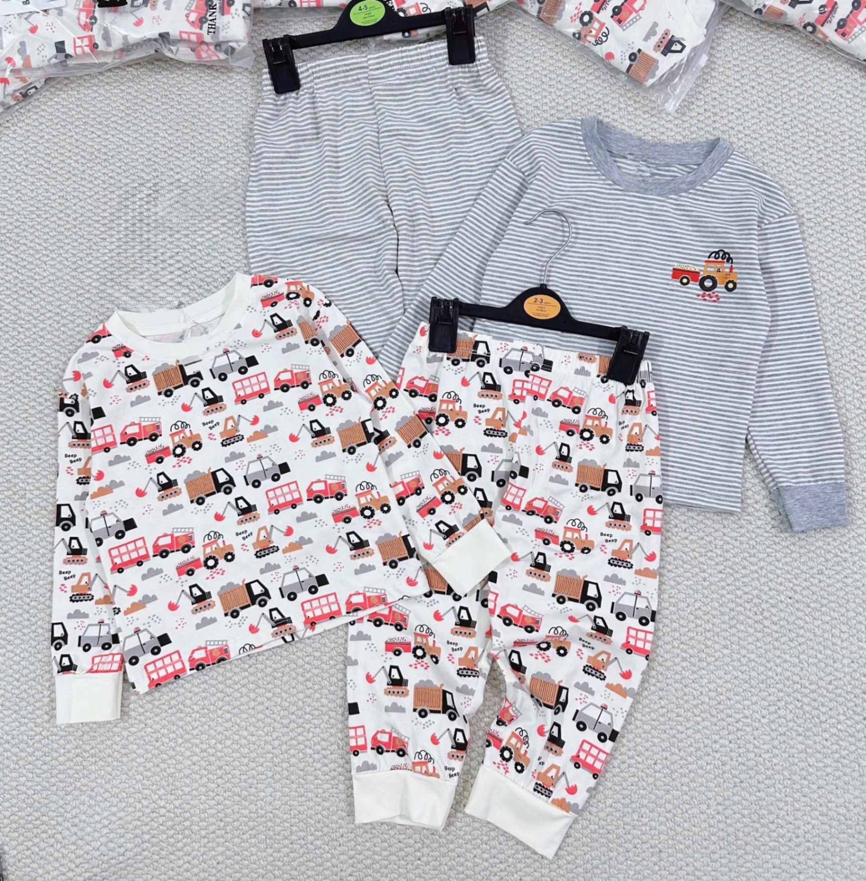 T856 - SET 2 BỘ BÉ TRAI DÀI TAY OTO kẻ trắng
