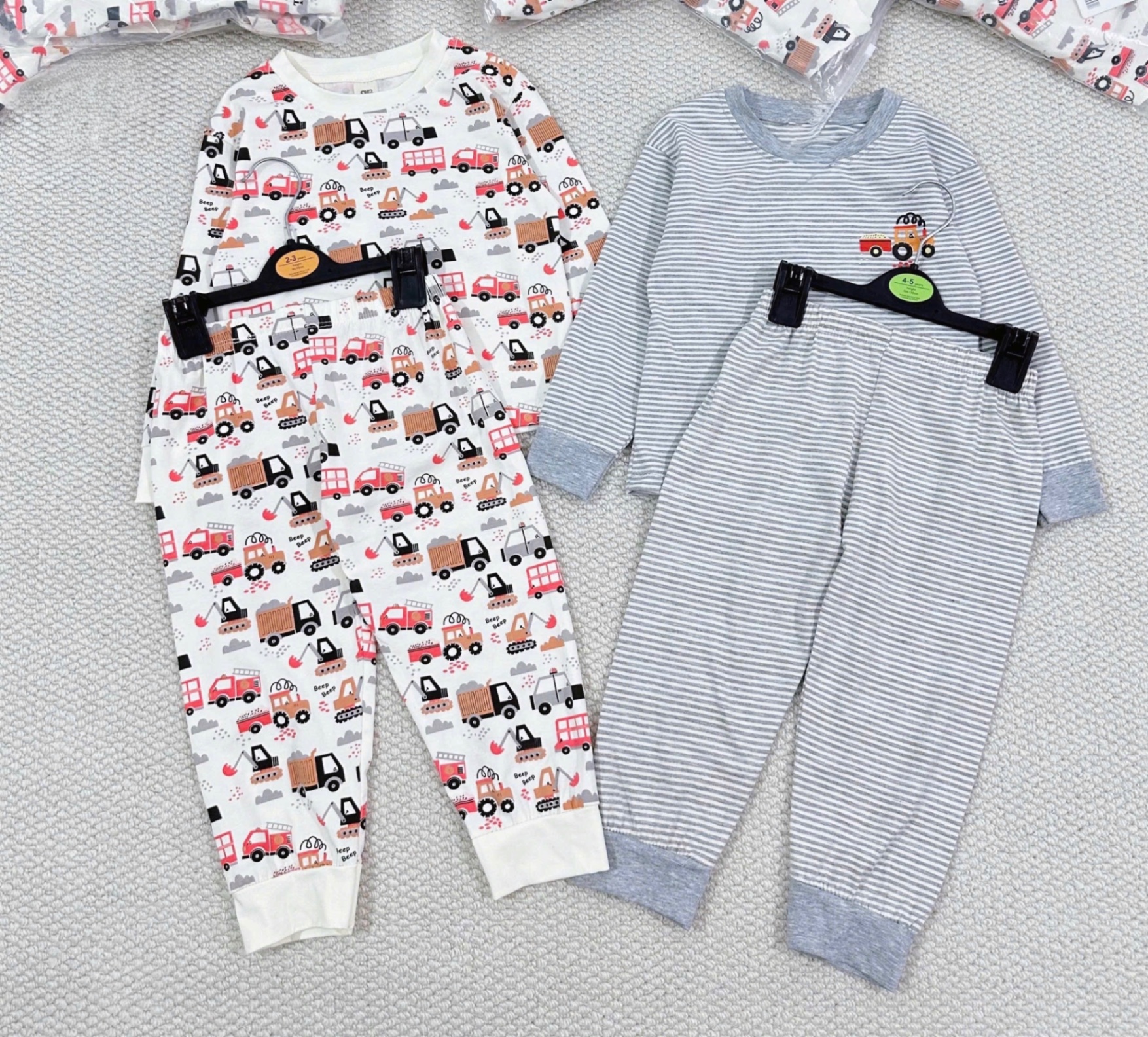 T856 - SET 2 BỘ BÉ TRAI DÀI TAY OTO kẻ trắng