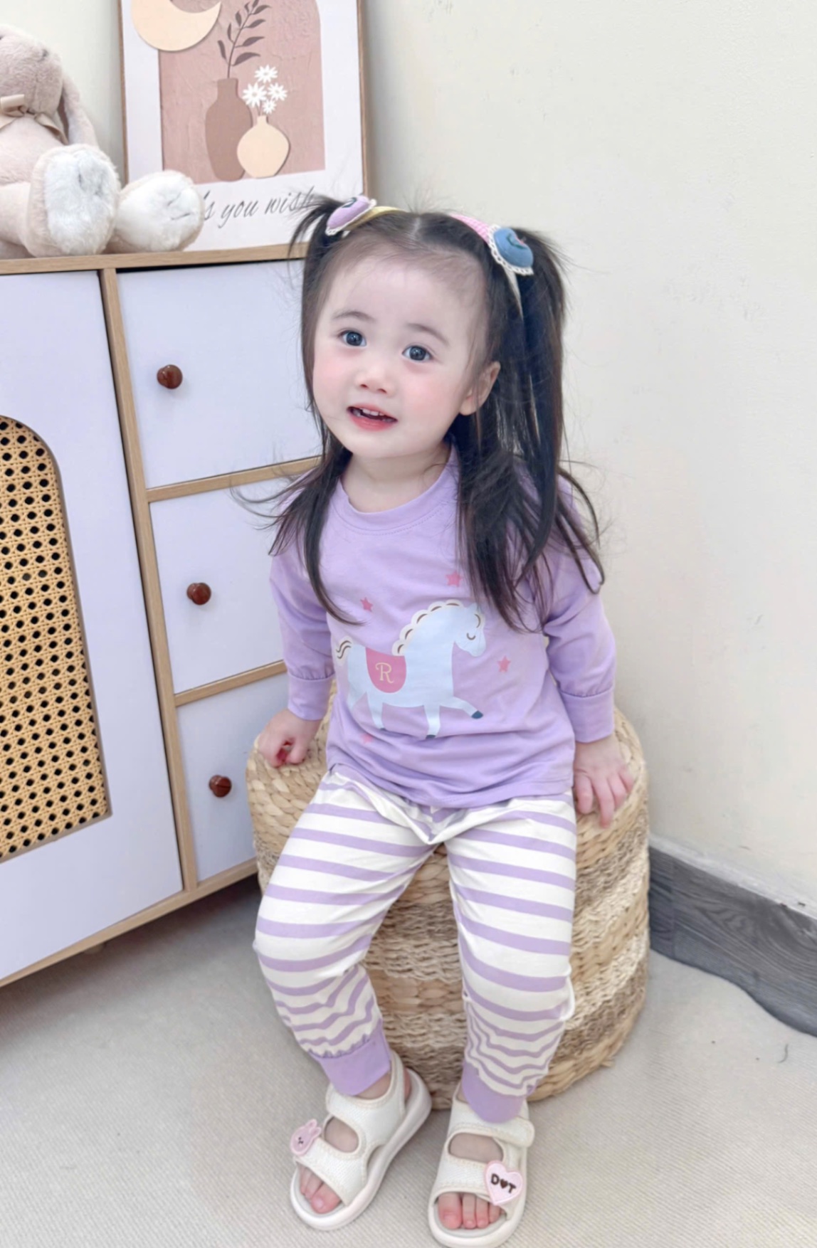 G708 - SET 2 BỘ BÉ GÁI DÀI TAY NGỰA R tím be