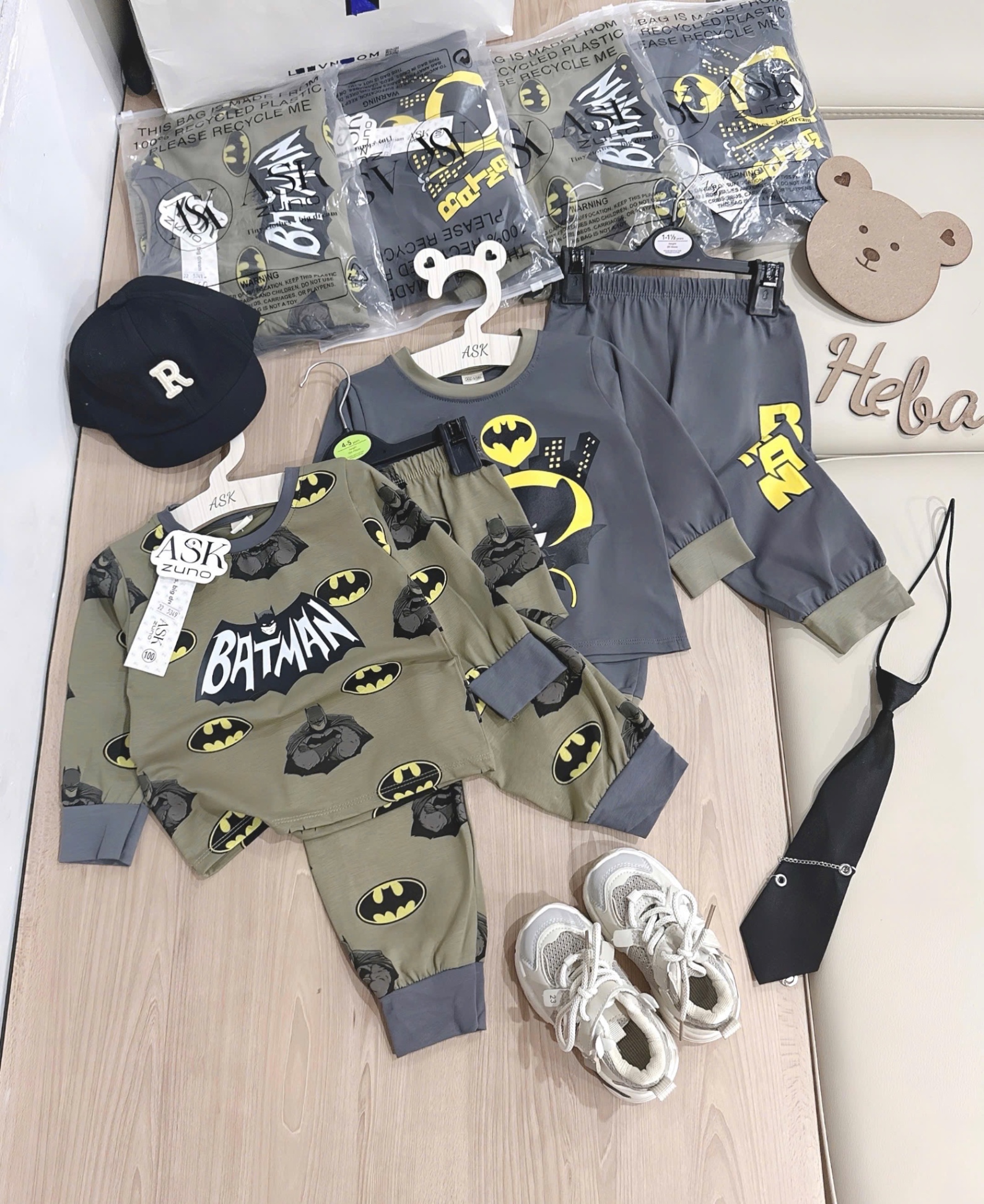 (chờ) T863 - SET 2 BỘ BÉ TRAI DÀI TAY BATMAN rêu xám
