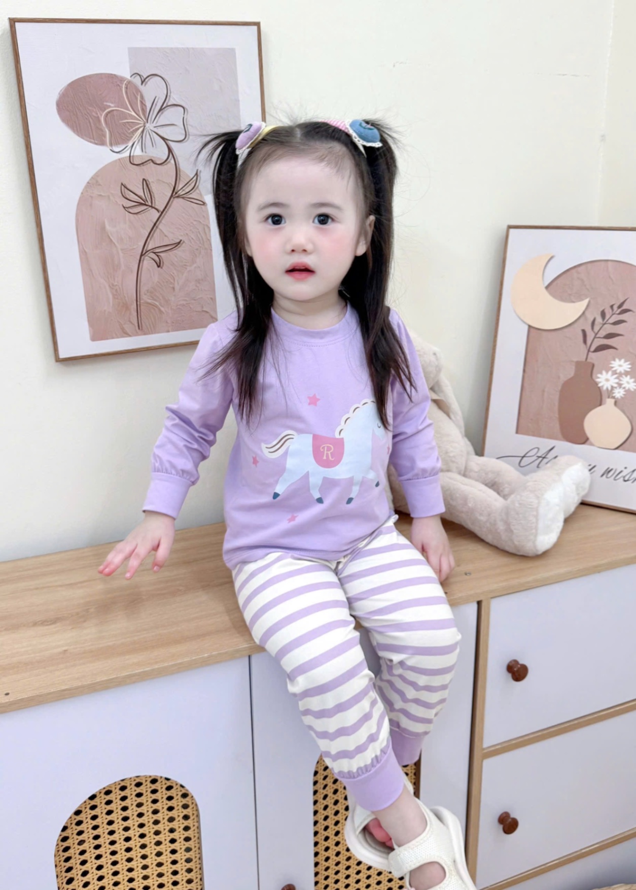G708 - SET 2 BỘ BÉ GÁI DÀI TAY NGỰA R tím be