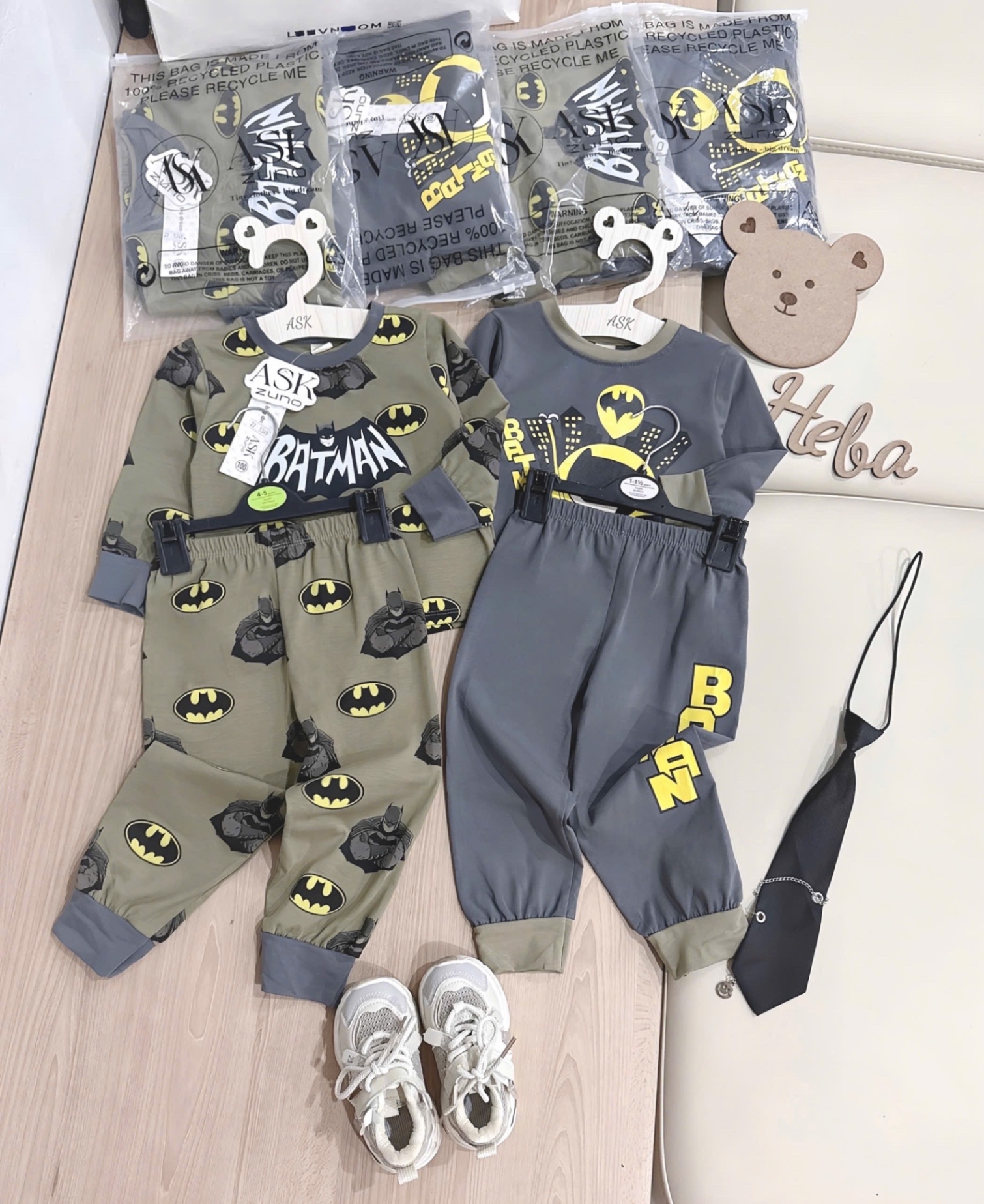 (chờ) T863 - SET 2 BỘ BÉ TRAI DÀI TAY BATMAN rêu xám