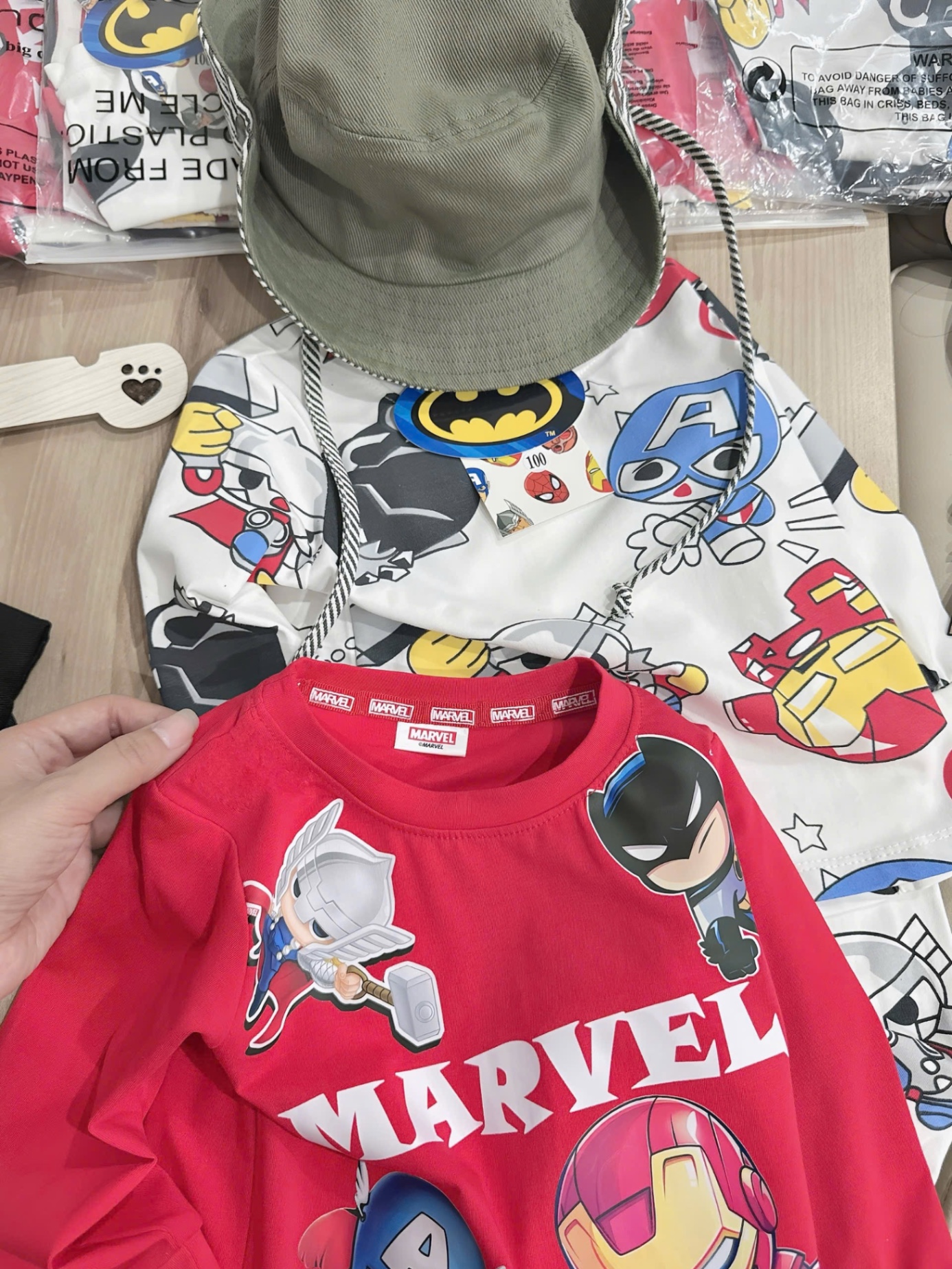 T881 - SET 2 BỘ BÉ TRAI DÀI TAY MARVEL đỏ trắng