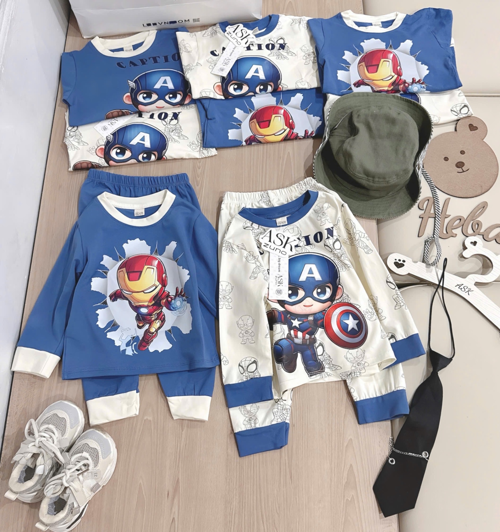 T878 - SET 2 BỘ BÉ TRAI DÀI TAY IRON MAN CAPTION A