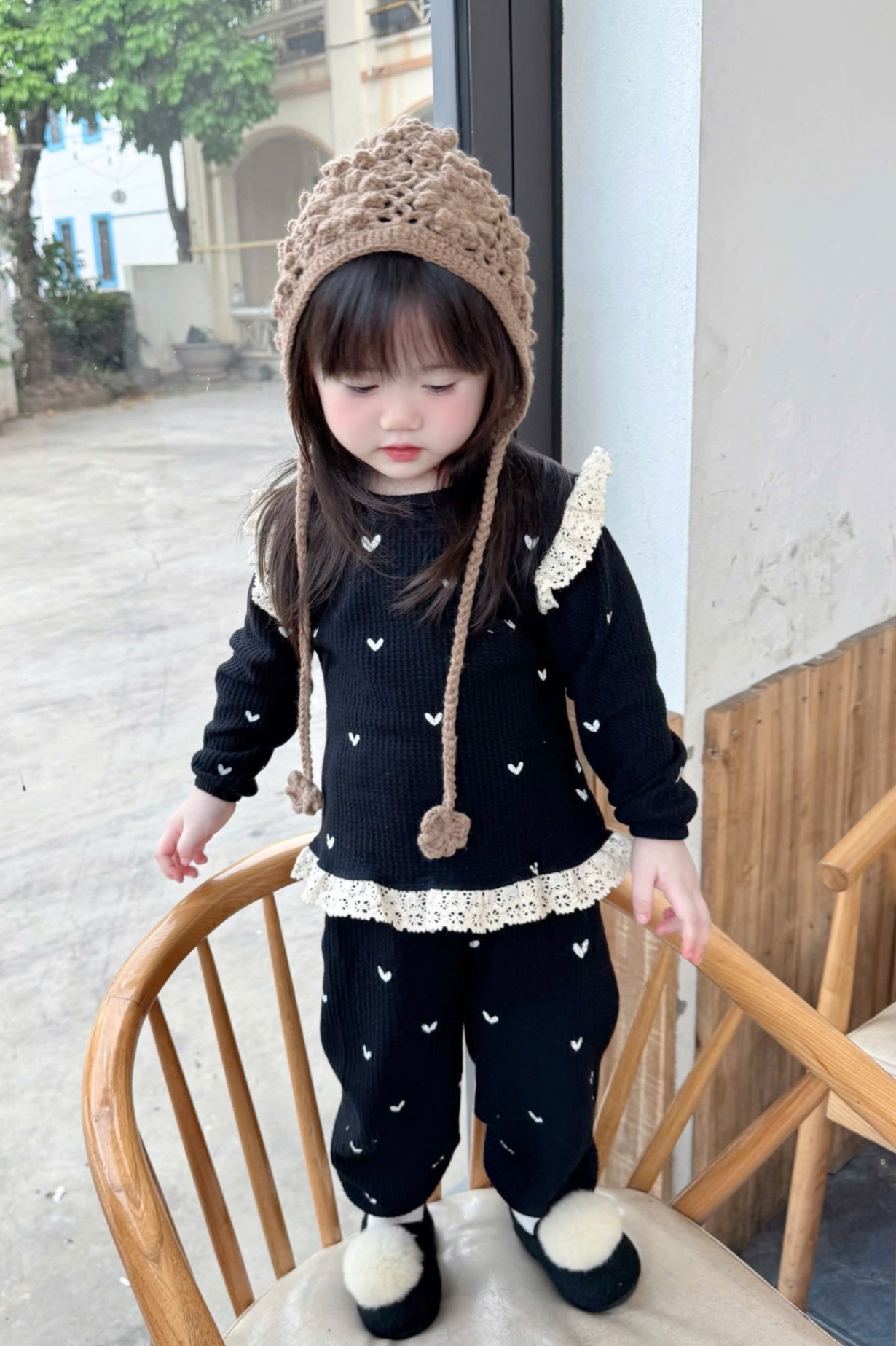G723 - SET 2 BỘ BÉ GÁI DÀI TAY TỔ ONG TIM PHỐI ĐEN TRẮNG