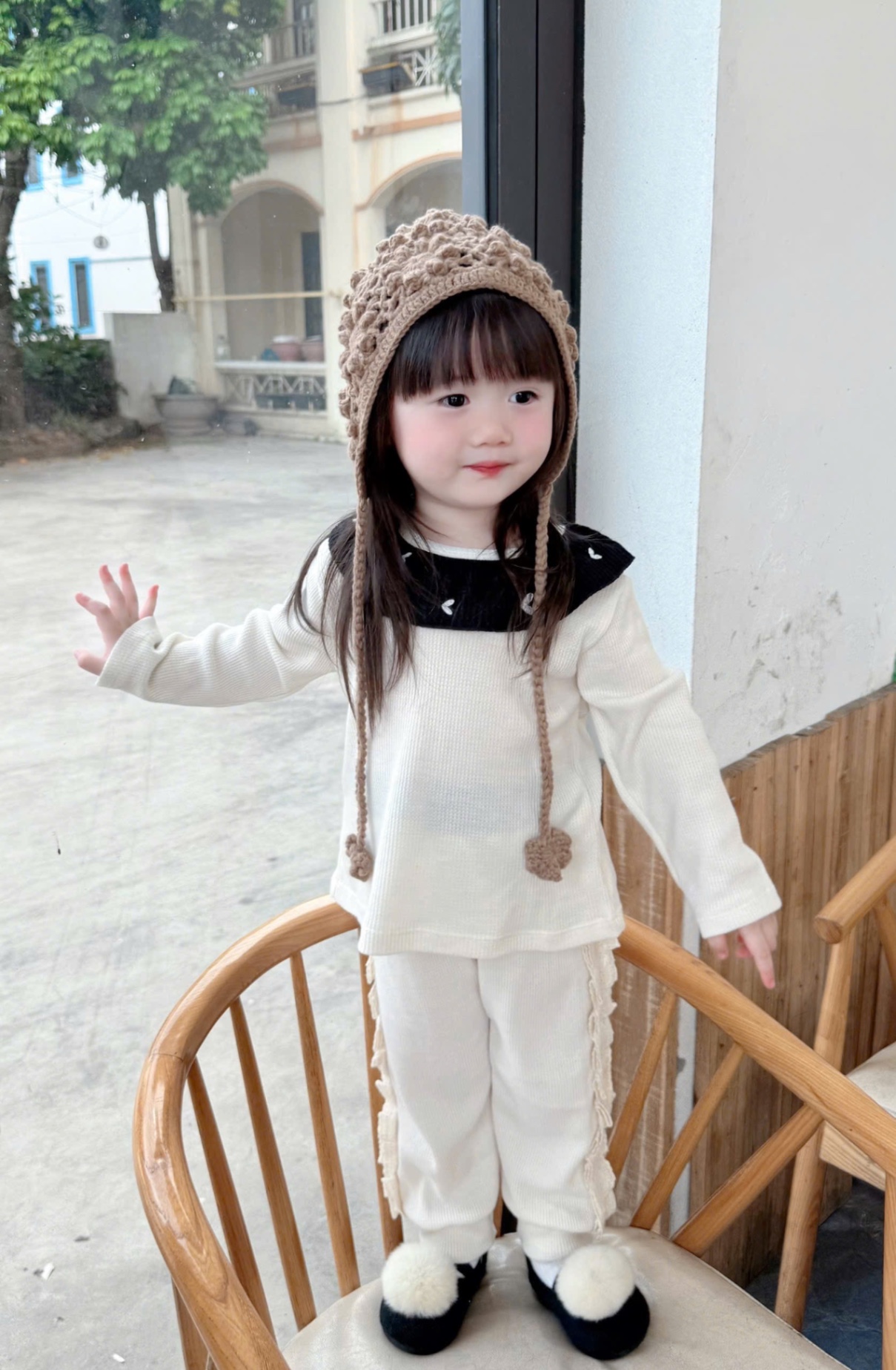 G723 - SET 2 BỘ BÉ GÁI DÀI TAY TỔ ONG TIM PHỐI ĐEN TRẮNG