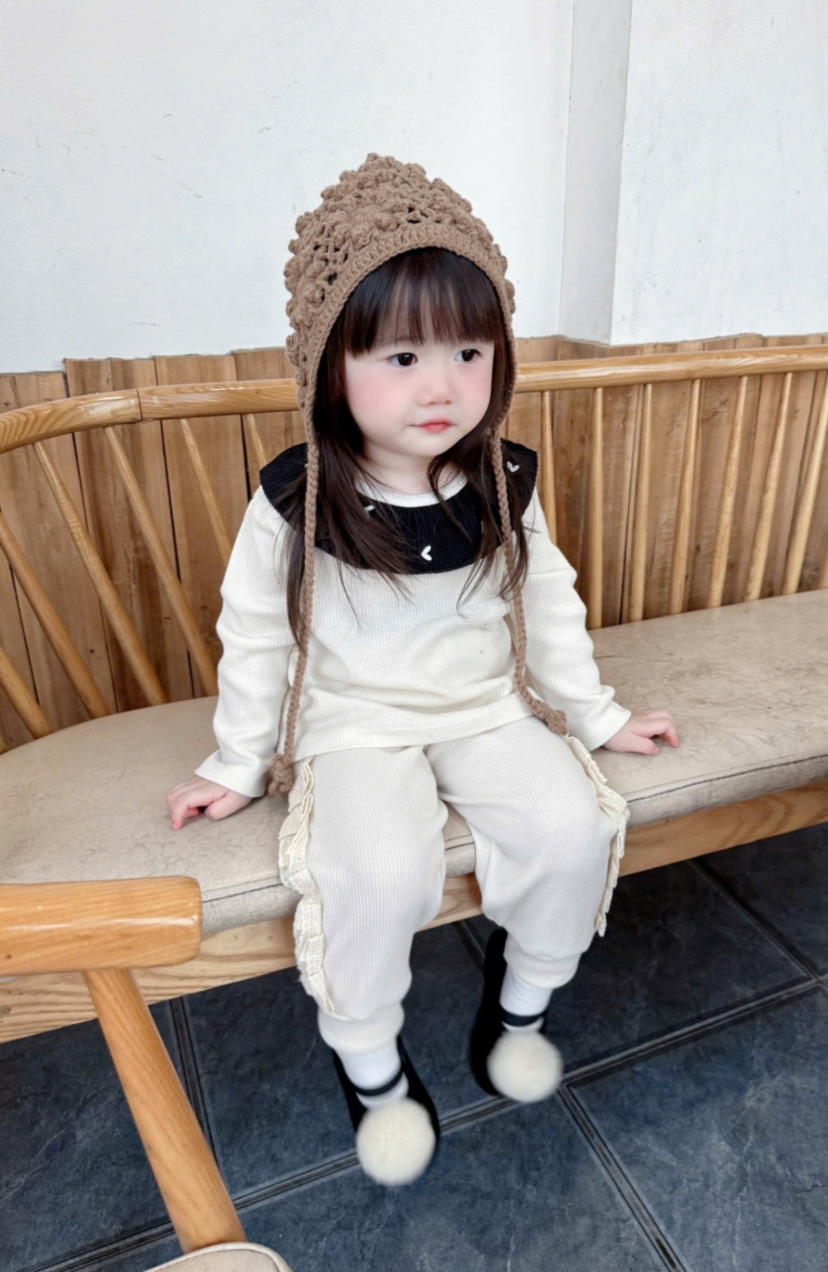 G723 - SET 2 BỘ BÉ GÁI DÀI TAY TỔ ONG TIM PHỐI ĐEN TRẮNG