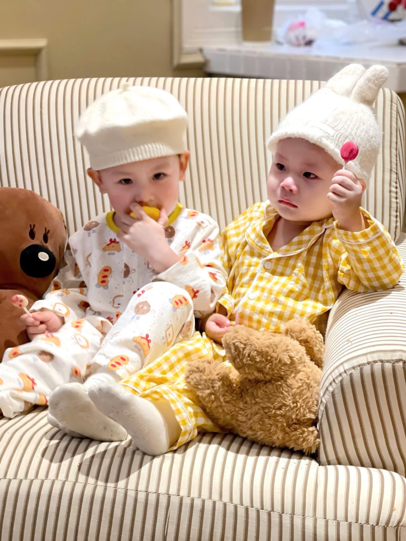 G730 - SET 2 BỘ BÉ PYJAMA DÀI TAY HOẠ TIẾT CÚN