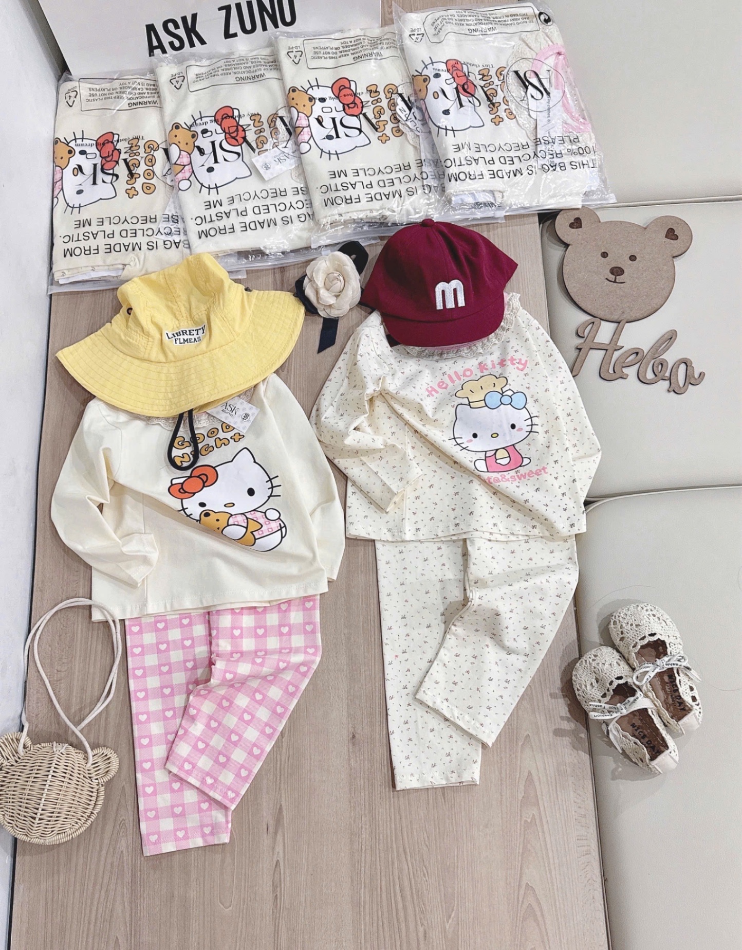 G731 - SET 2 BỘ BÉ GÁI DÀI TAY MÀU BE KITTY HOA CỔ REN