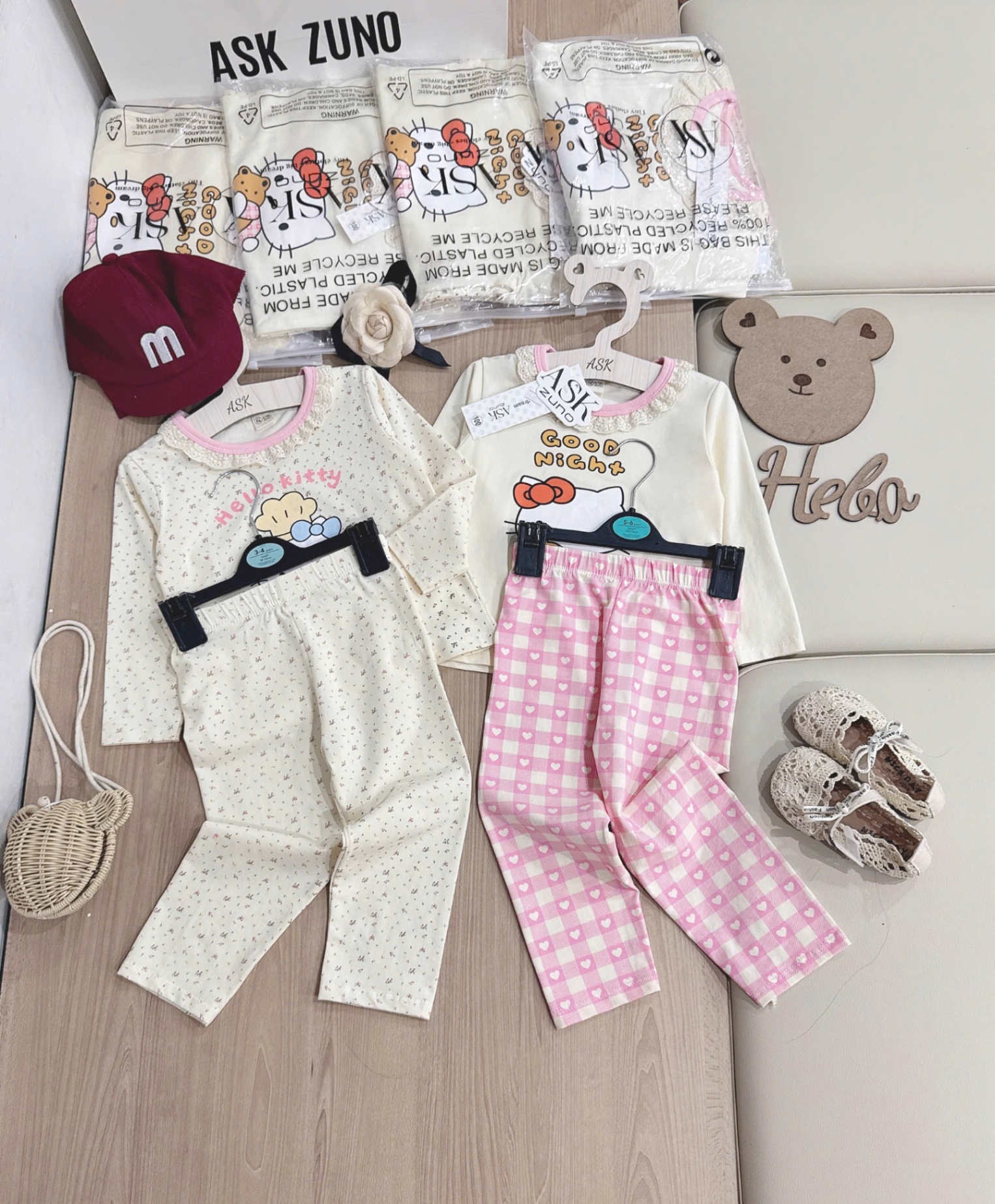 G731 - SET 2 BỘ BÉ GÁI DÀI TAY MÀU BE KITTY HOA CỔ REN