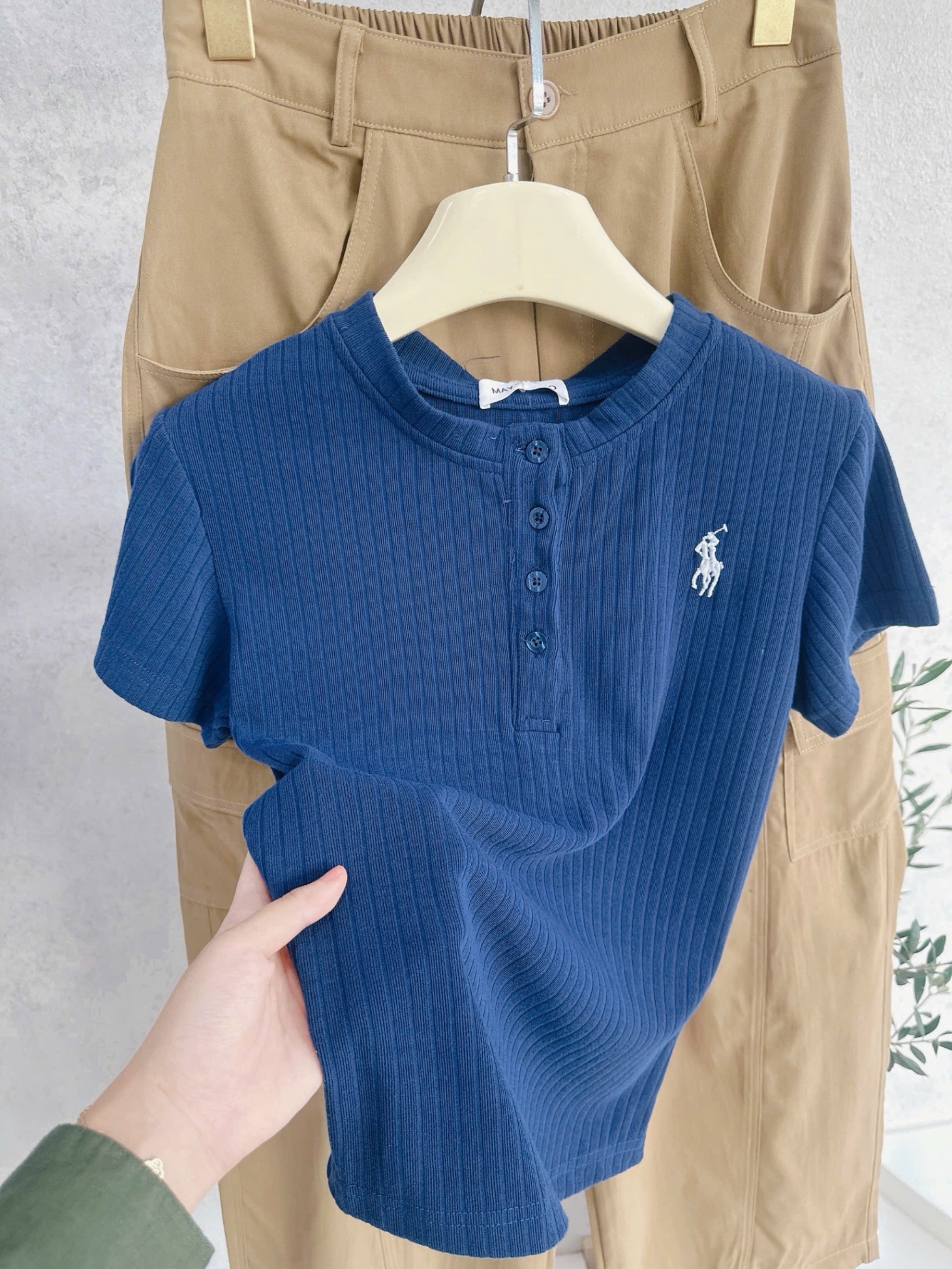 S159 - SET NỮ ÁO LEN GÂN XANH KỊ SĨ QUẦN SUÔNG NÂU