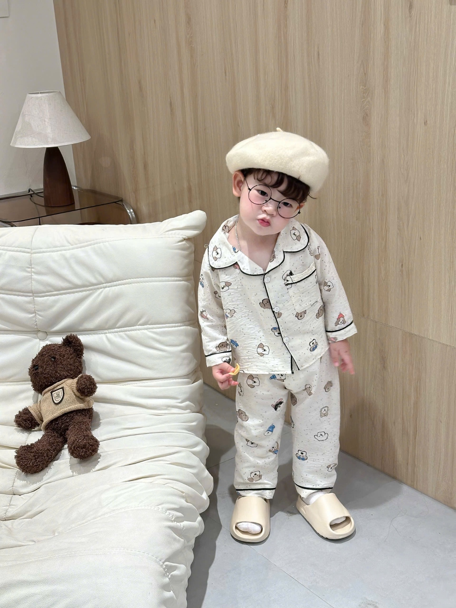 T901 - SET 2 BỘ PYJAMA BÉ TRAI DÀI TAY GẤU nâu kẻ trắng
