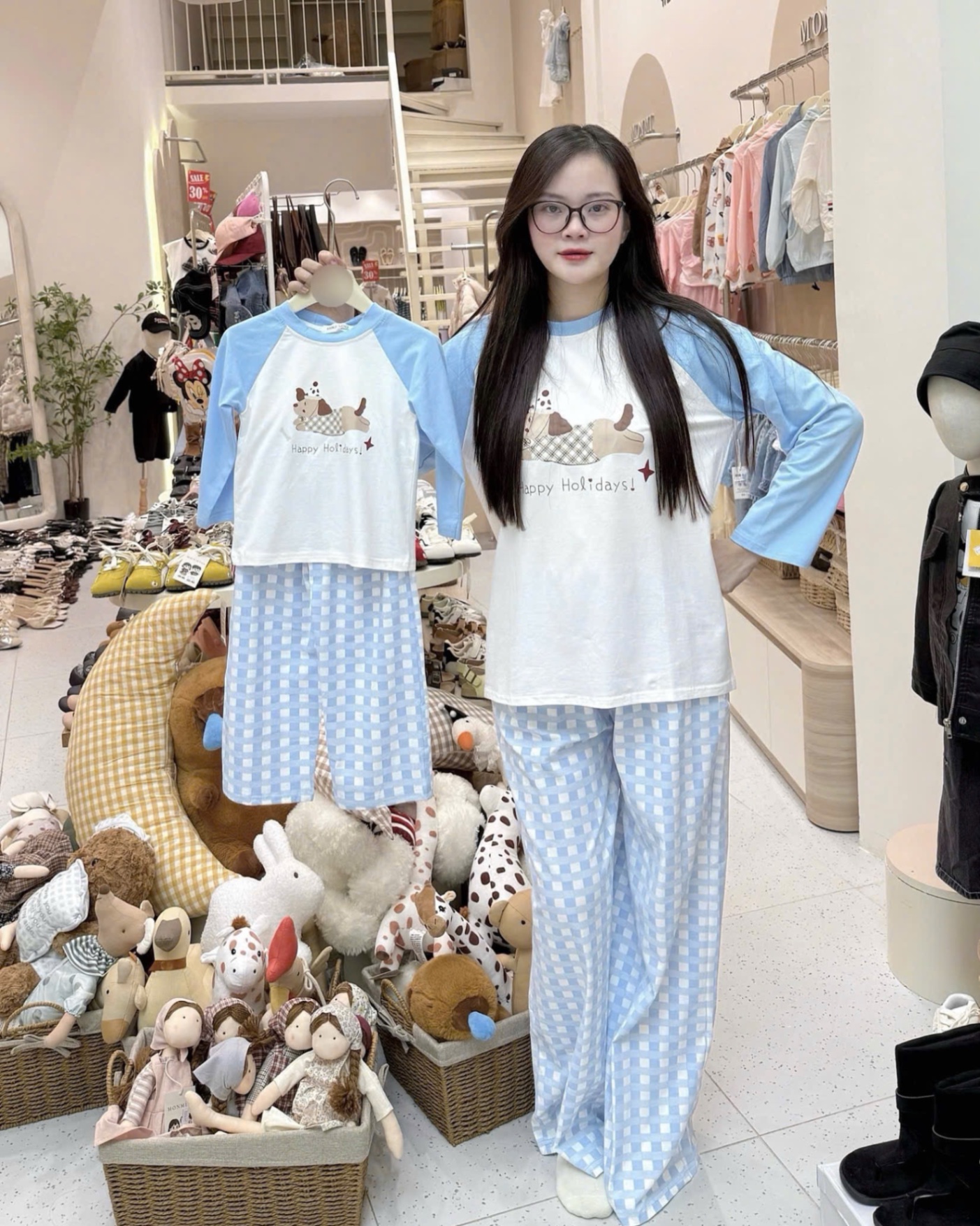 G743 - BỘ ĐÔI MẸ BÉ TRẮNG TAY XANH CHÓ Holiday