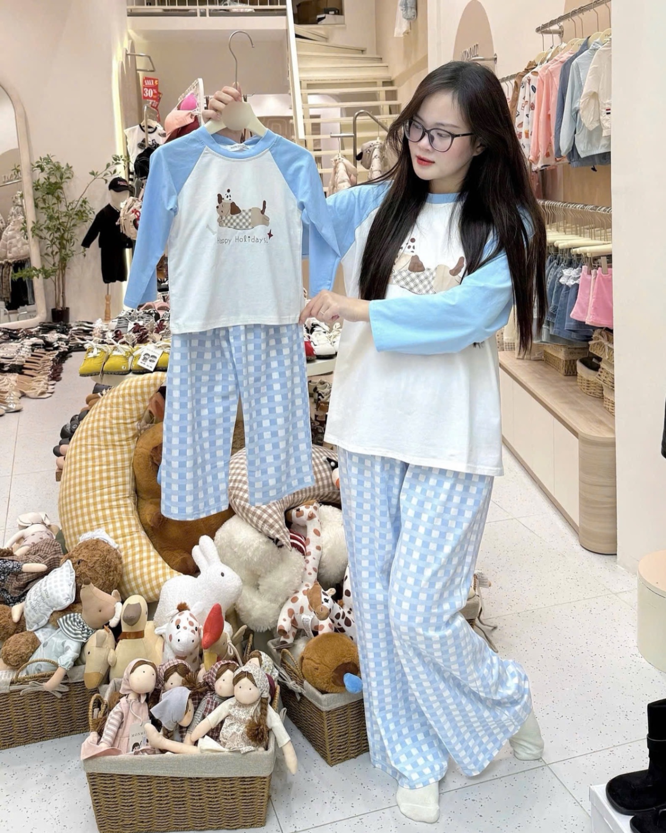 G743 - BỘ ĐÔI MẸ BÉ TRẮNG TAY XANH CHÓ Holiday