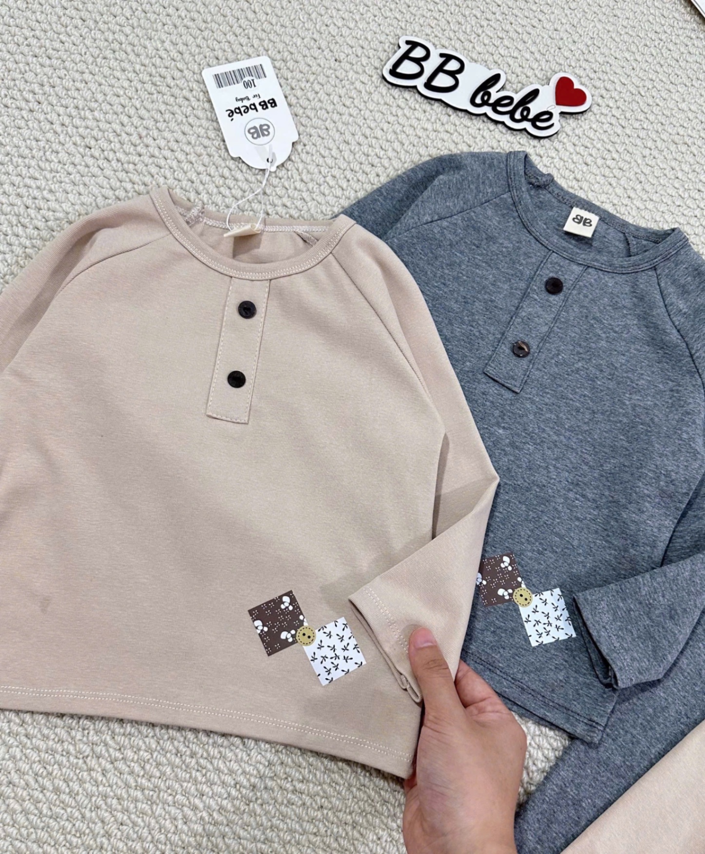 T915 - SET 2 BỘ BÉ TRAI DÀI TAY ZIP xám nâu CỔ CÚC