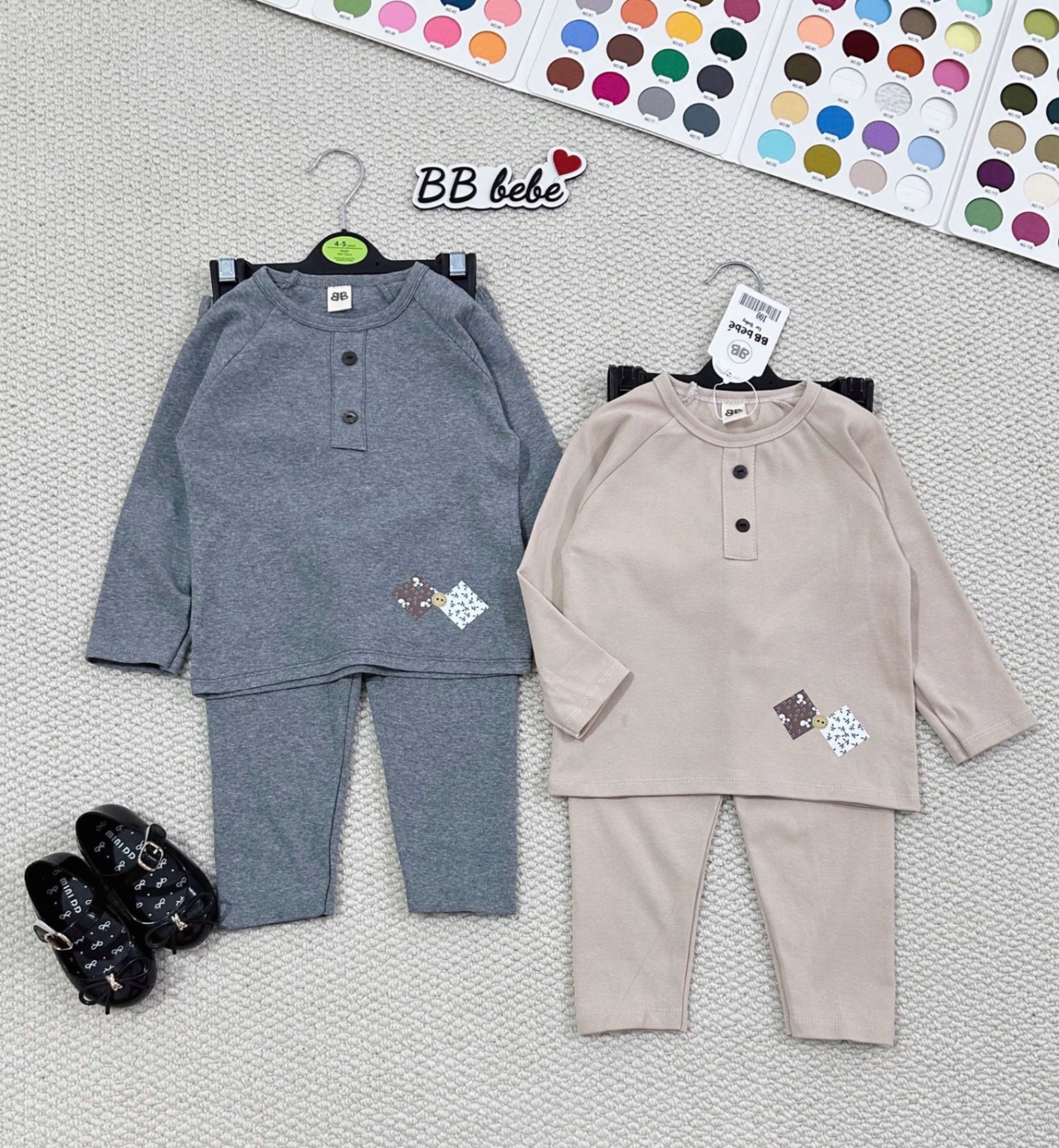 T915 - SET 2 BỘ BÉ TRAI DÀI TAY ZIP xám nâu CỔ CÚC