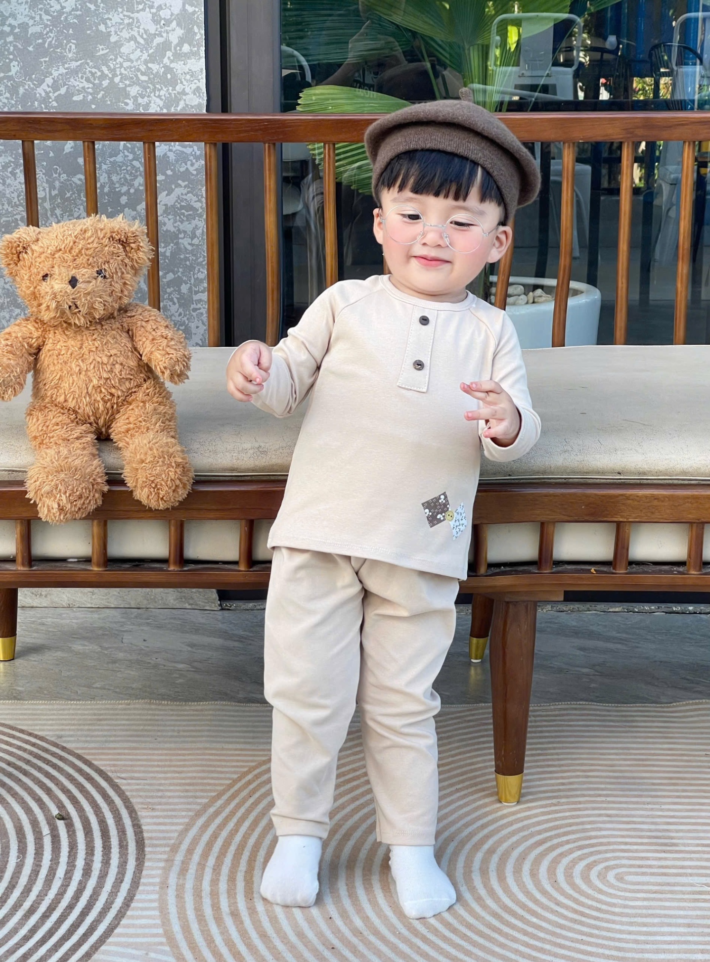 T915 - SET 2 BỘ BÉ TRAI DÀI TAY ZIP xám nâu CỔ CÚC