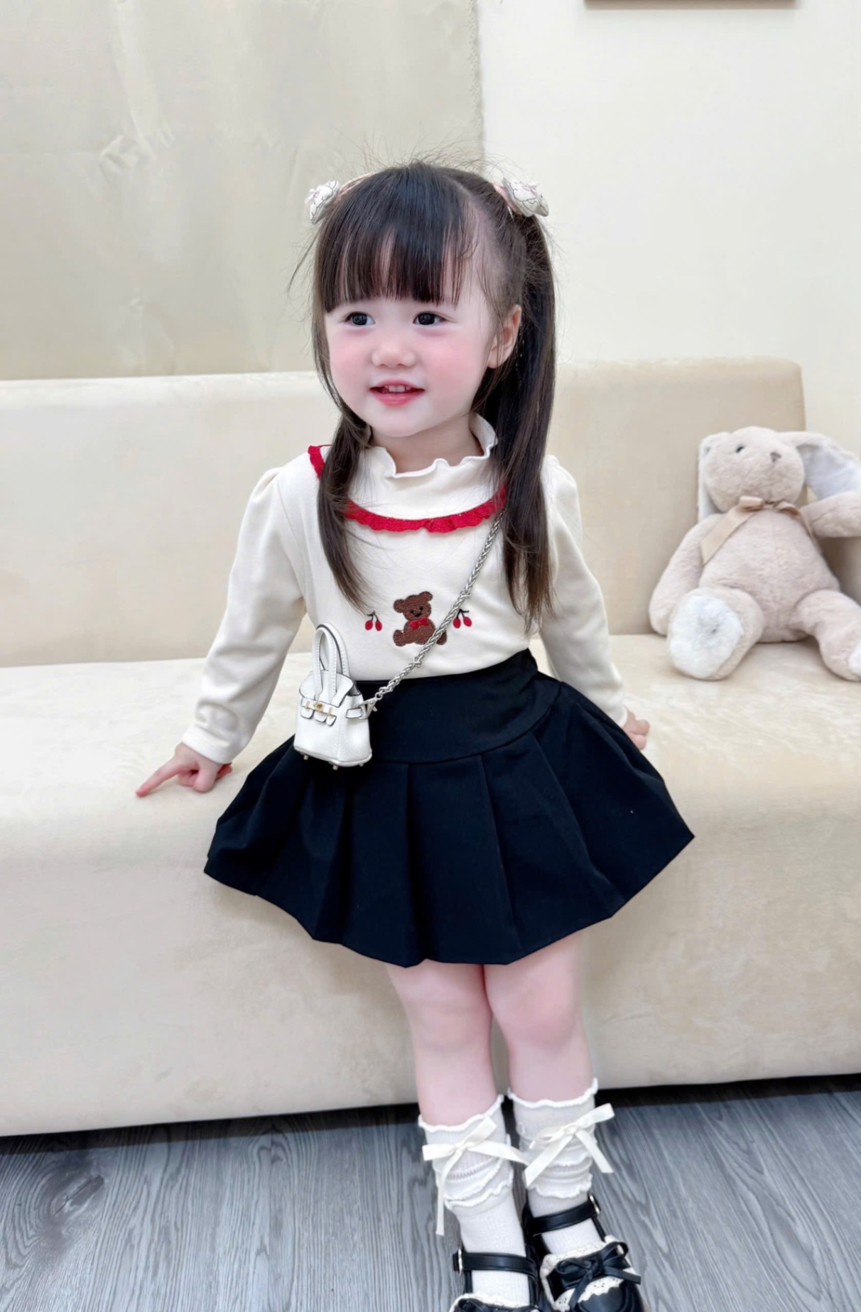 AB785 - SET 2 ÁO BÉ GÁI ZIP LÔNG CỔ BÈO THÊU GẤU hồng be