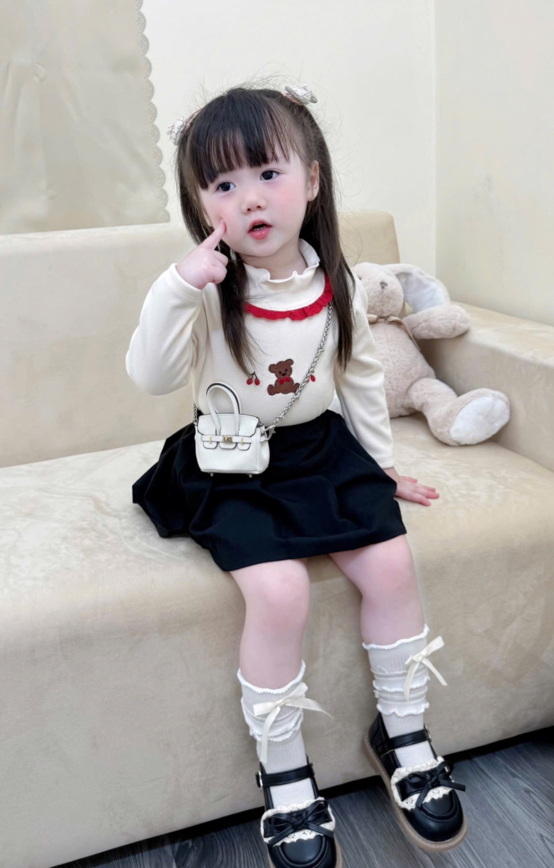 AB785 - SET 2 ÁO BÉ GÁI ZIP LÔNG CỔ BÈO THÊU GẤU hồng be