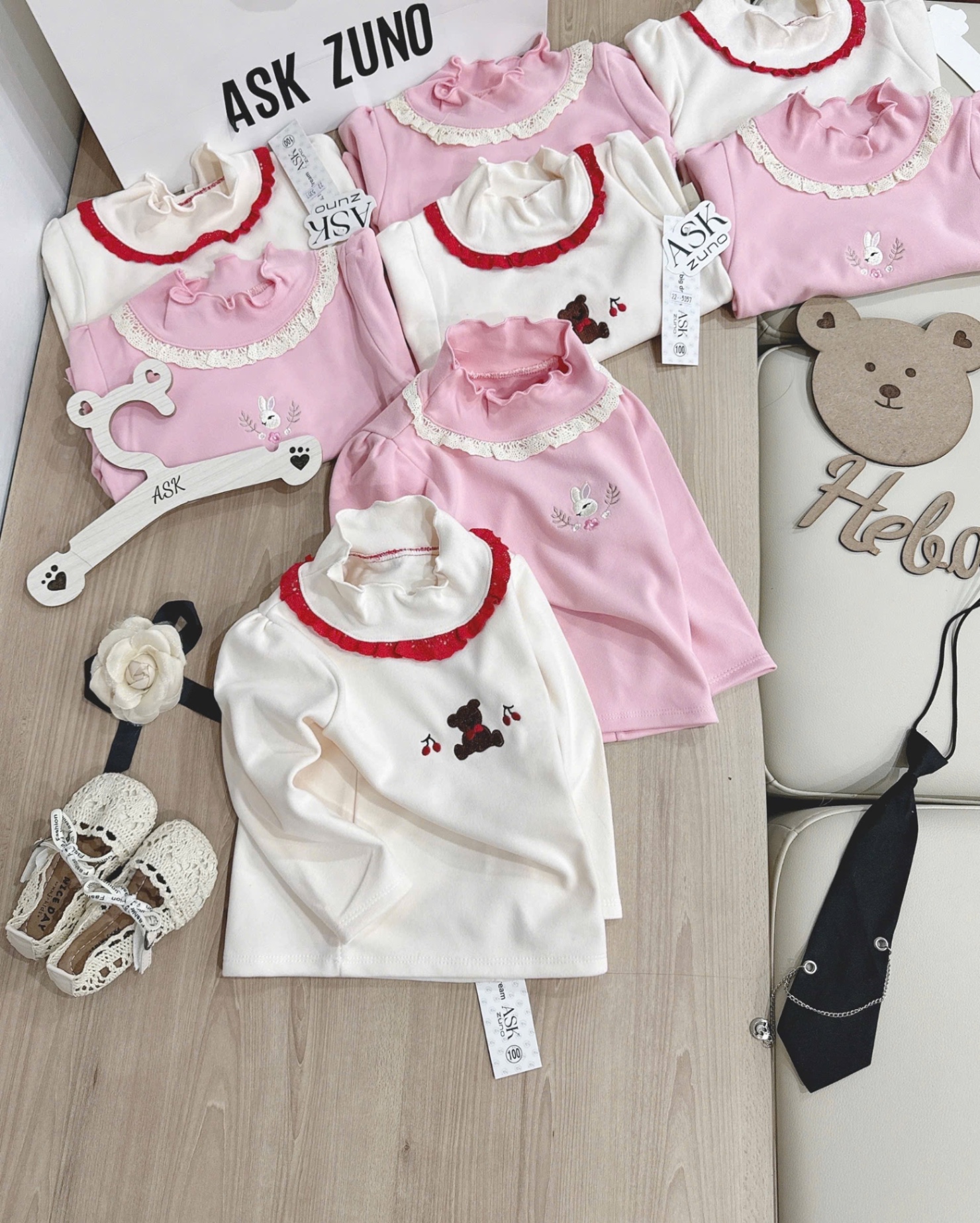 AB785 - SET 2 ÁO BÉ GÁI ZIP LÔNG CỔ BÈO THÊU GẤU hồng be