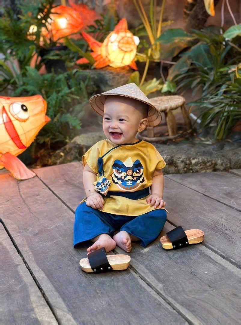 T920 - SET TRUNG THU BÉ TRAI KÌ LÂN ÁO VÀNG QUẦN XANH