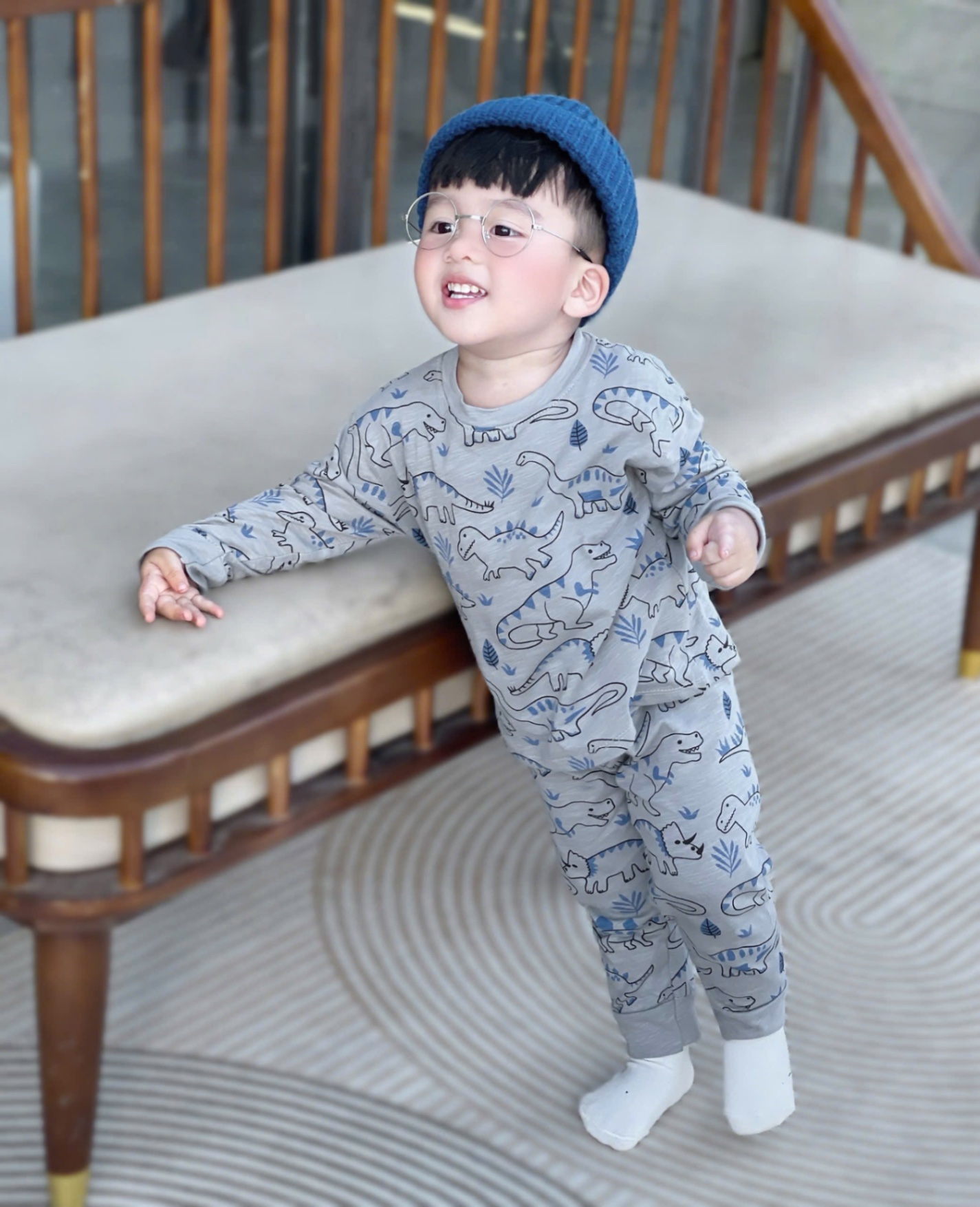 T922 - SET 2 BỘ BÉ TRAI DÀI TAY XƯỢC KHỦNG LONG xám trắng