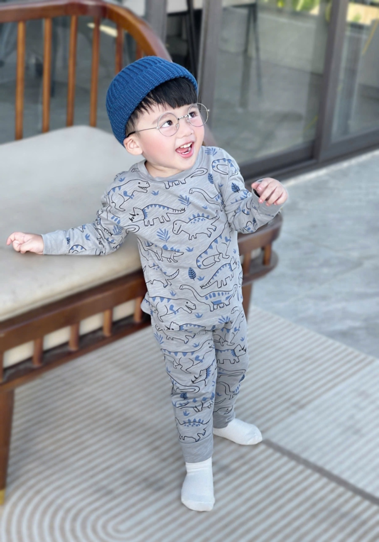 T922 - SET 2 BỘ BÉ TRAI DÀI TAY XƯỢC KHỦNG LONG xám trắng