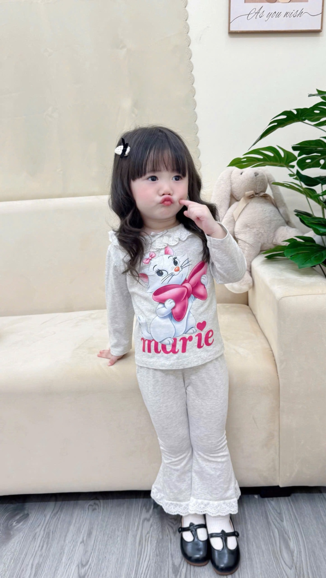 G746 - SET 2 BỘ BÉ GÁI DÀI TAY MÈO MERIE REN QUẦN LOE