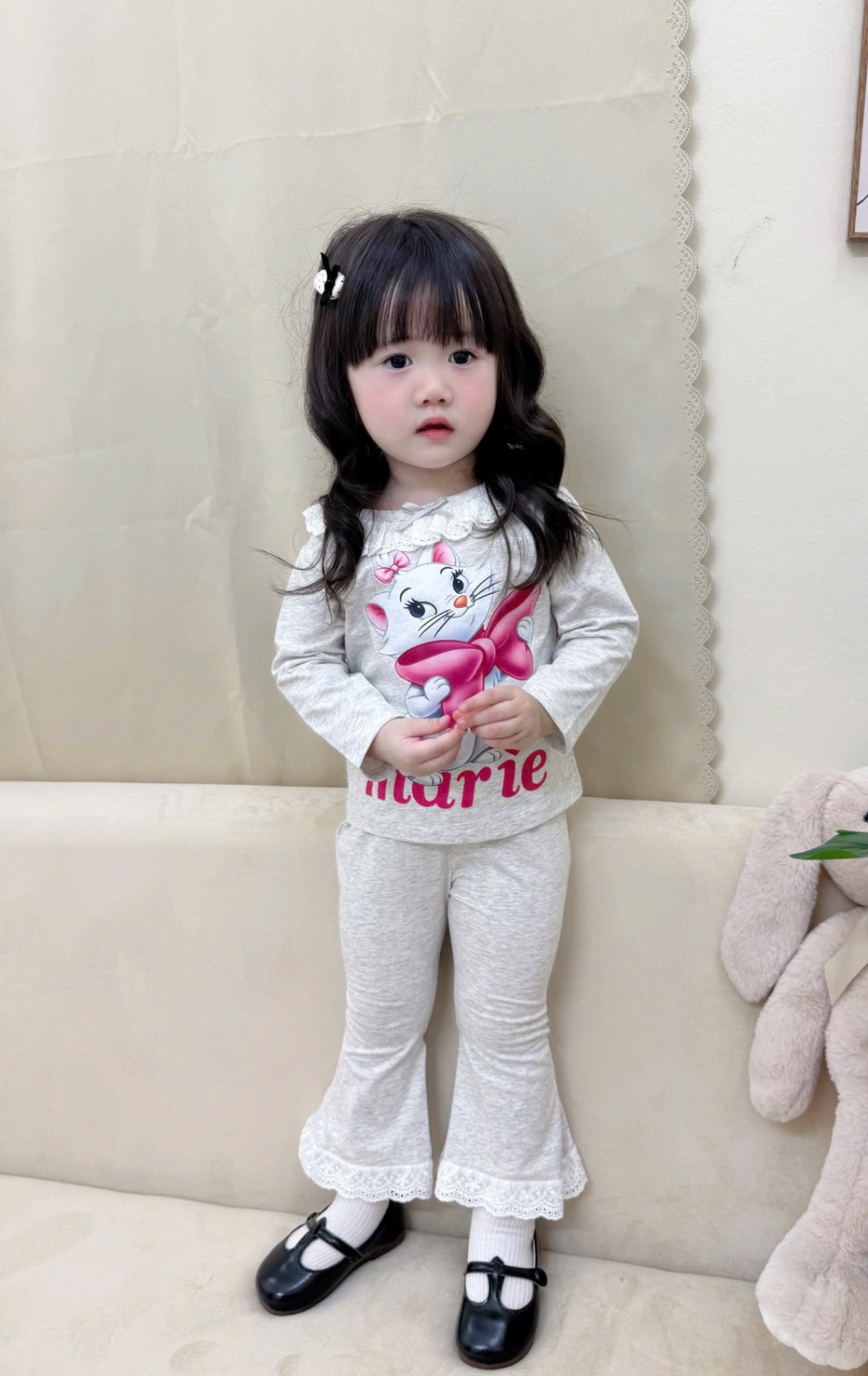 G746 - SET 2 BỘ BÉ GÁI DÀI TAY MÈO MERIE REN QUẦN LOE