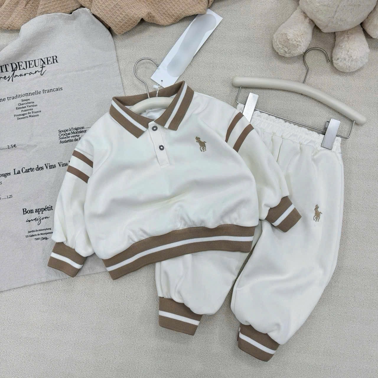 T933 - BỘ NỈ BÉ TRAI HAIDA CỔ POLO VIỀN THÊU KỊ SĨ