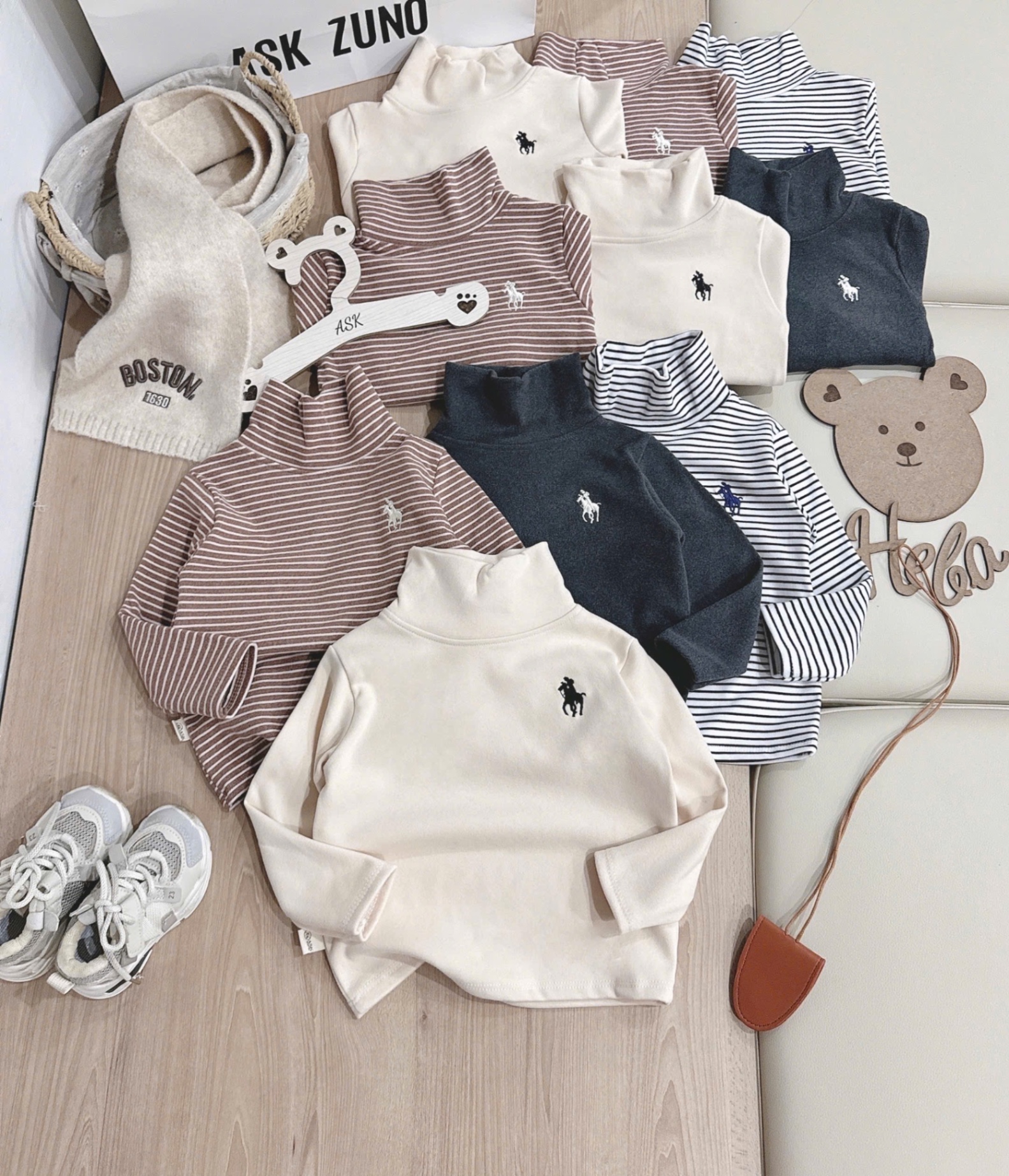 AB793 - SET 4 ÁO BÉ TRAI ZIP LÔNG CỔ LỌ THÊU KỊ SĨ