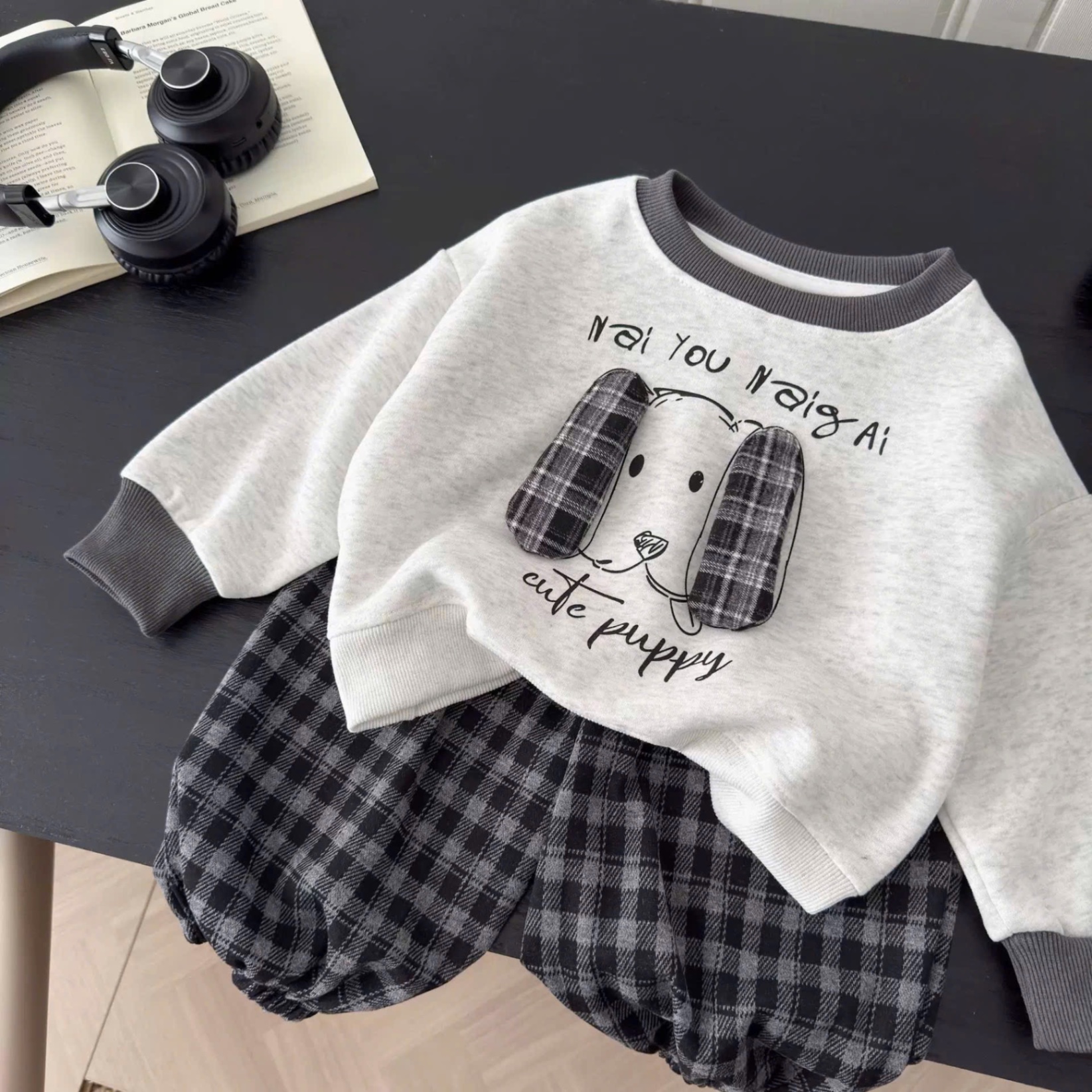 T948 - BỘ NỈ BÉ TRAI HAI DA CHÓ PUPPY TAI NỔI QUẦN CARO